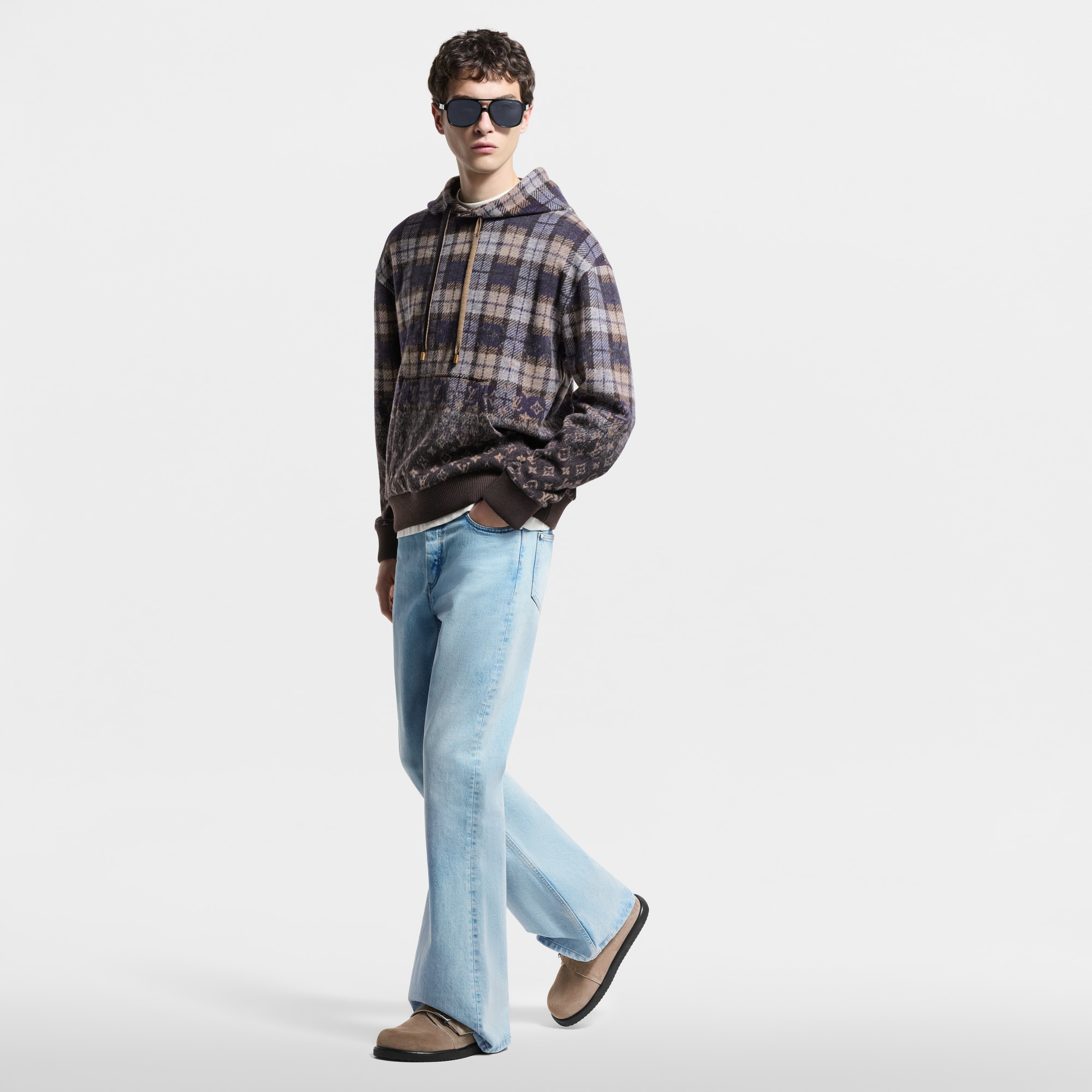 LV} - LV - LV男士鞋履系列 | 路易威登LOUIS VUITTON官网 (产品缩放)