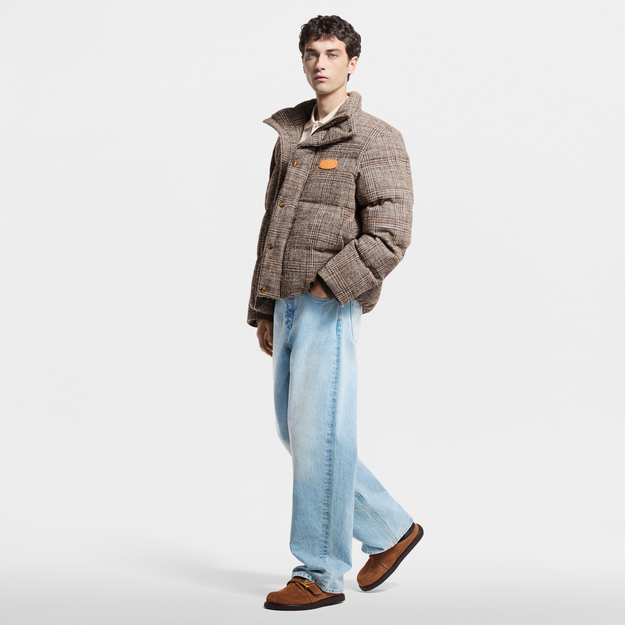 LV} - LV - LV男士鞋履系列 | 路易威登LOUIS VUITTON官网 (产品缩放)