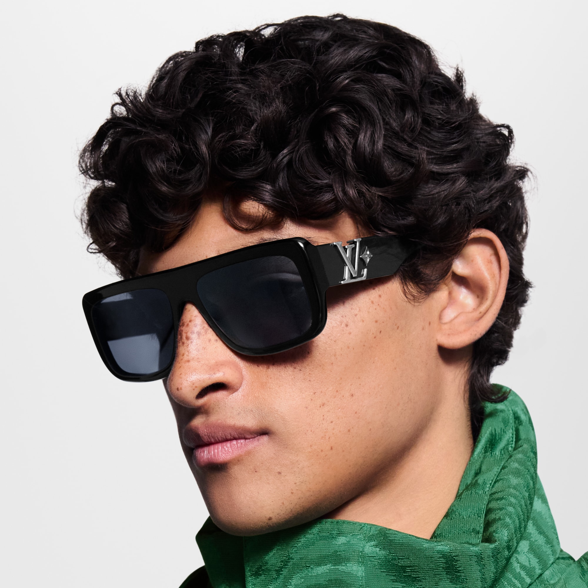 LV} - LVS00 - LV男士配饰系列 | 路易威登LOUIS VUITTON官网 (产品缩放)