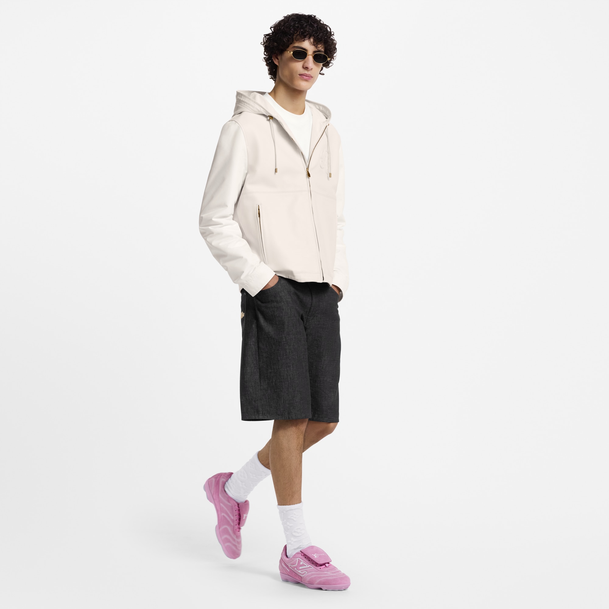 LV} - LV - LV男士鞋履系列 | 路易威登LOUIS VUITTON官网 (产品缩放)