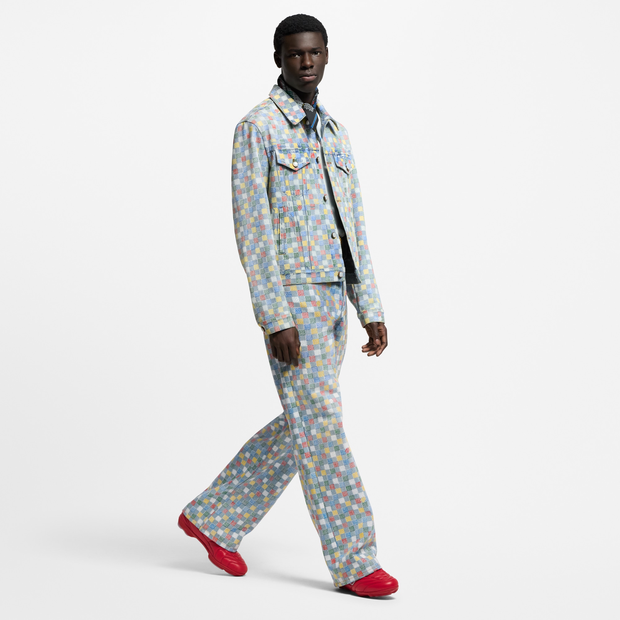 LV} - LV - LV男士鞋履系列 | 路易威登LOUIS VUITTON官网 (产品缩放)
