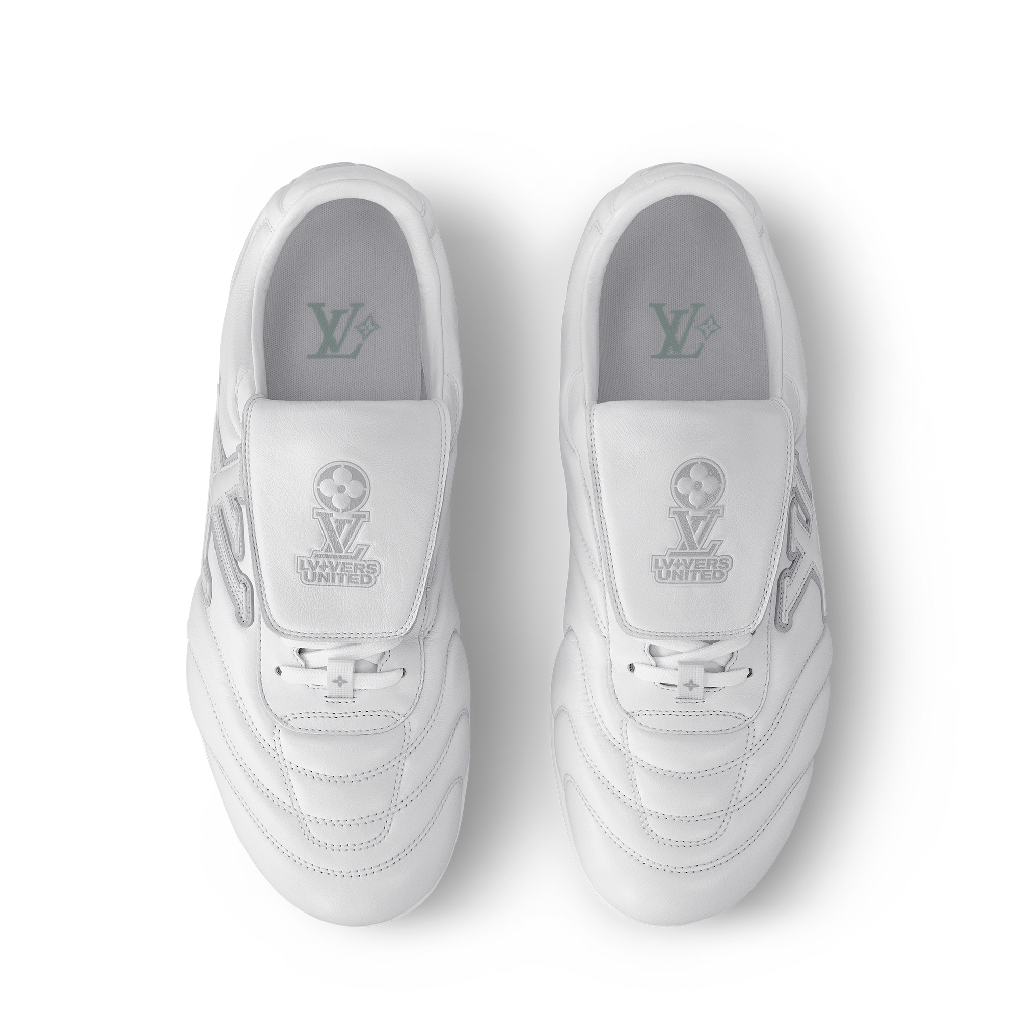 LV} - LV - LV男士鞋履系列 | 路易威登LOUIS VUITTON官网 (产品缩放)