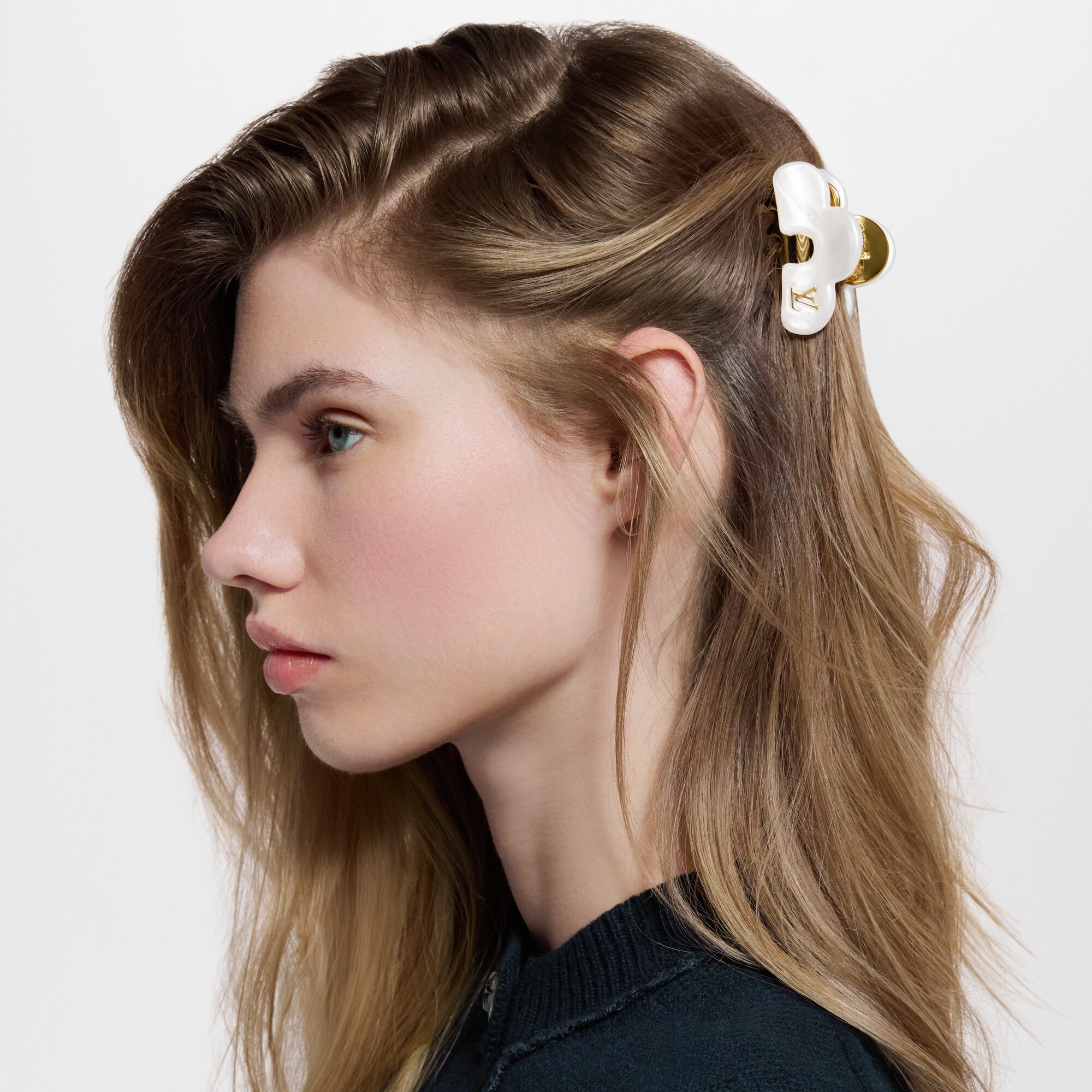 LV} - LVS00 - LV女士灵动配饰 | 路易威登LOUIS VUITTON官网 (产品缩放)