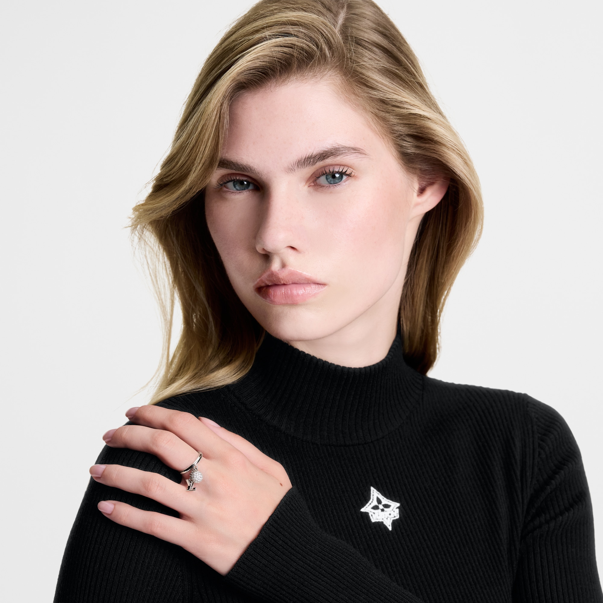 LV} - LVS00 - LV女士时尚首饰 | 路易威登LOUIS VUITTON官网 (产品缩放)