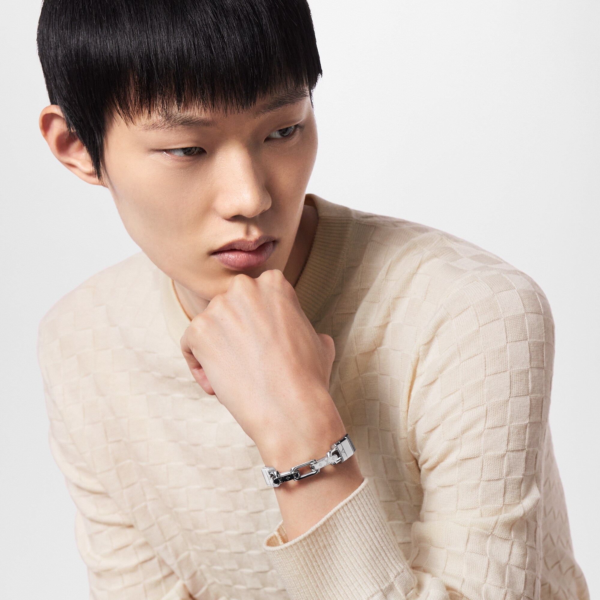 LV} - LVS00 - LV男士时尚首饰 | 路易威登LOUIS VUITTON官网 (产品缩放)