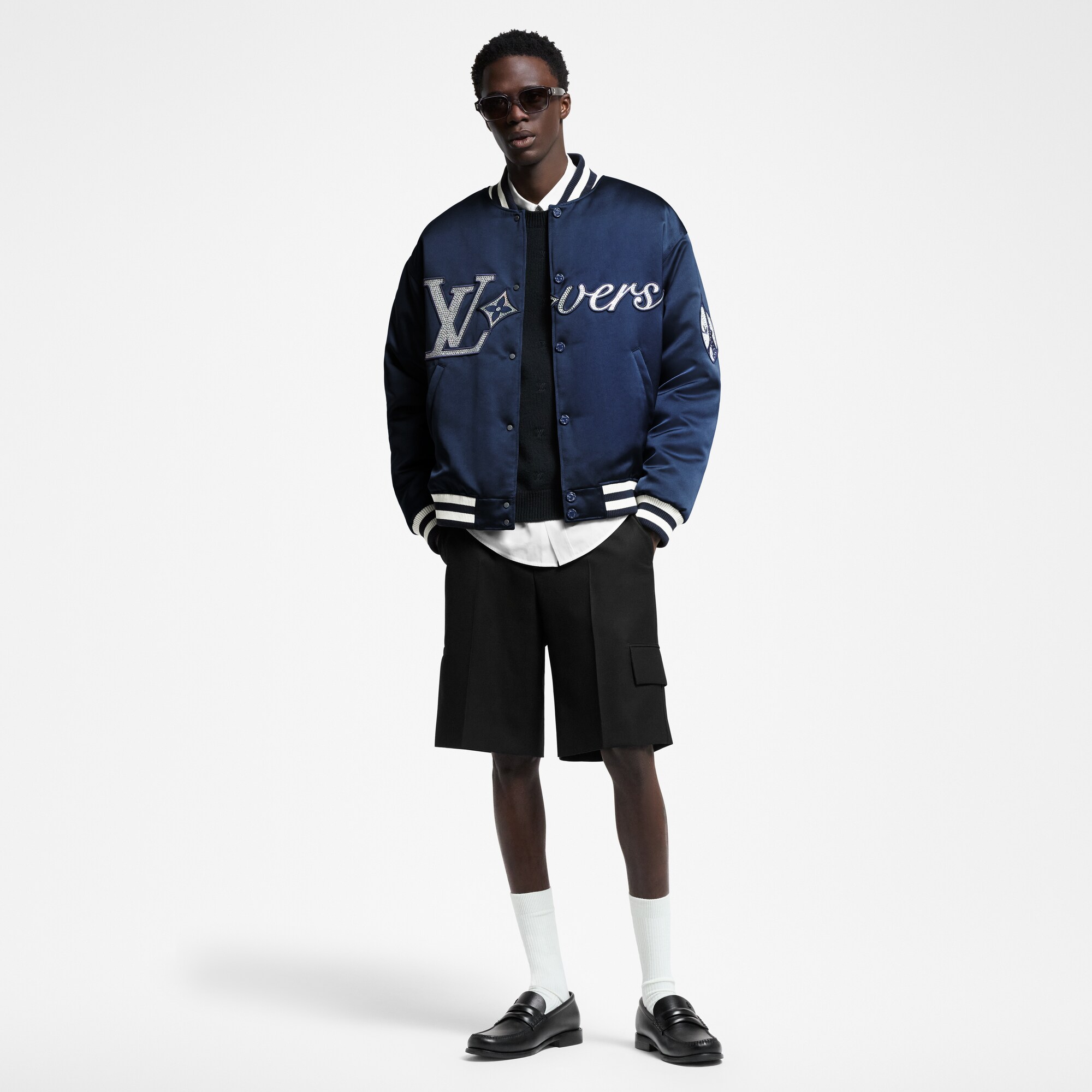 LV} - LV - LV男士Discontinued Product | 路易威登LOUIS VUITTON官网 (产品缩放)