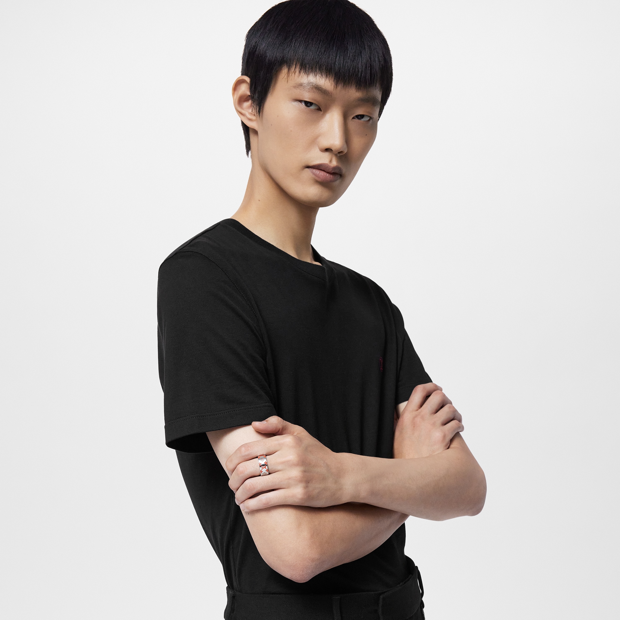 LV} - LVS00 - LV男士时尚首饰 | 路易威登LOUIS VUITTON官网 (产品缩放)