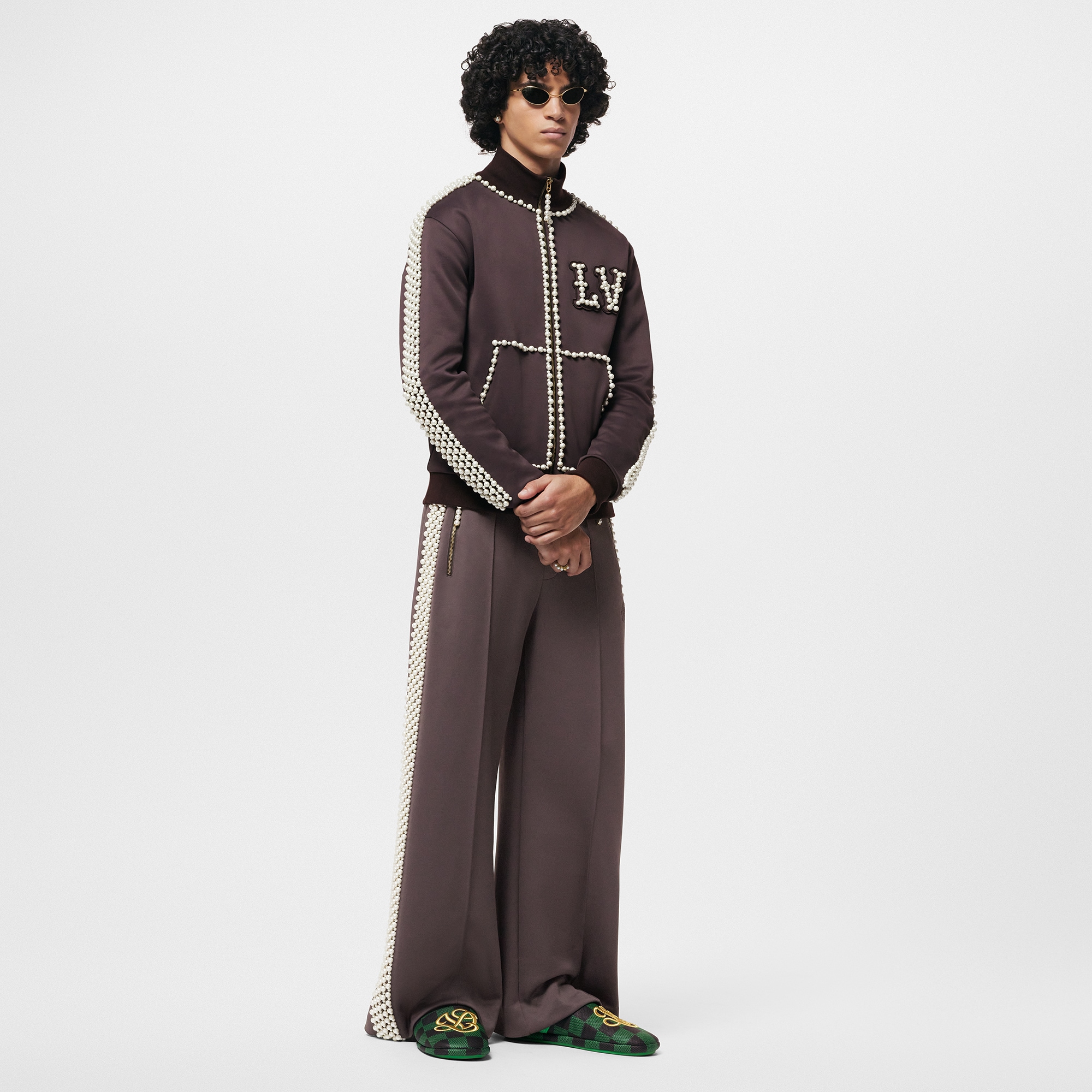 LV} - LV - LV男士鞋履系列 | 路易威登LOUIS VUITTON官网 (产品缩放)