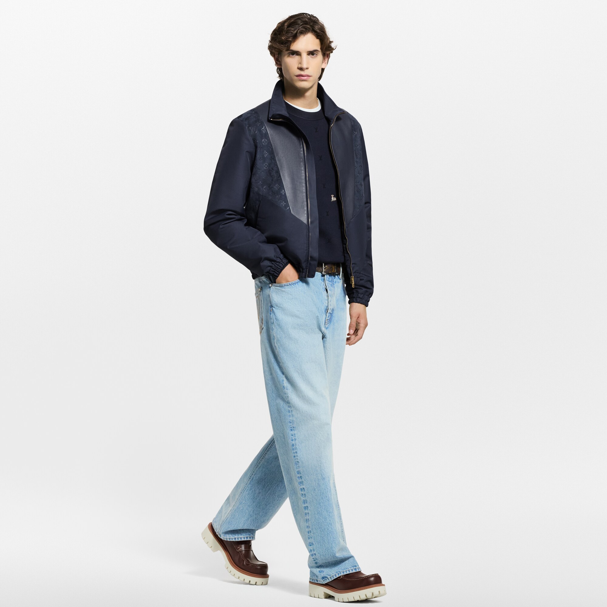 LV} - LV - LV男士鞋履系列 | 路易威登LOUIS VUITTON官网 (产品缩放)