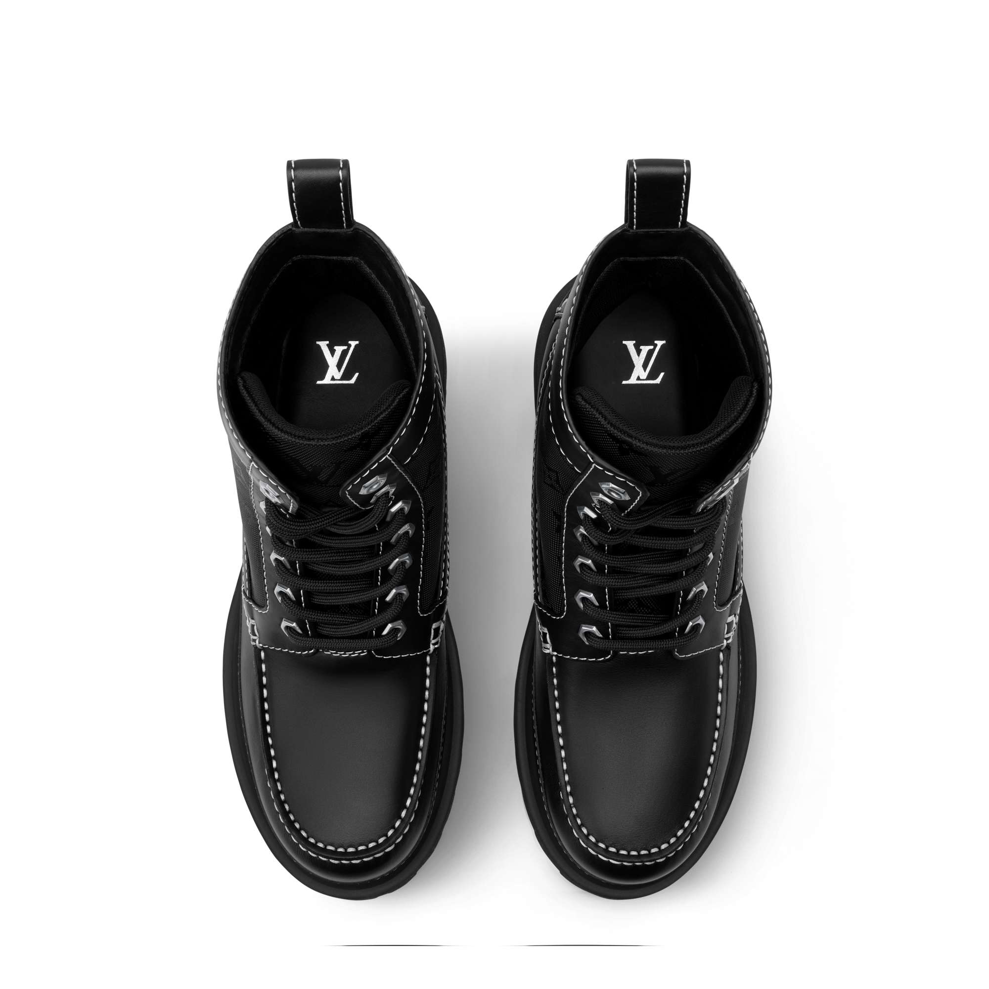 LV} - LV - LV男士鞋履系列 | 路易威登LOUIS VUITTON官网 (产品缩放)