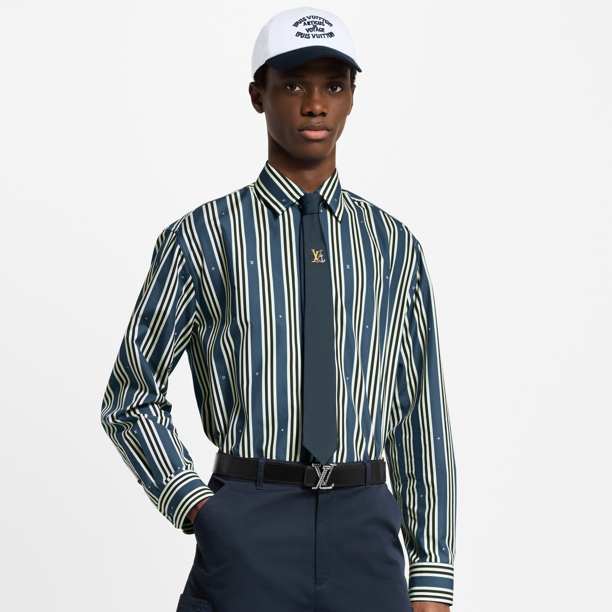 LV} - LV - LV男士配饰系列 | 路易威登LOUIS VUITTON官网 (产品缩放)