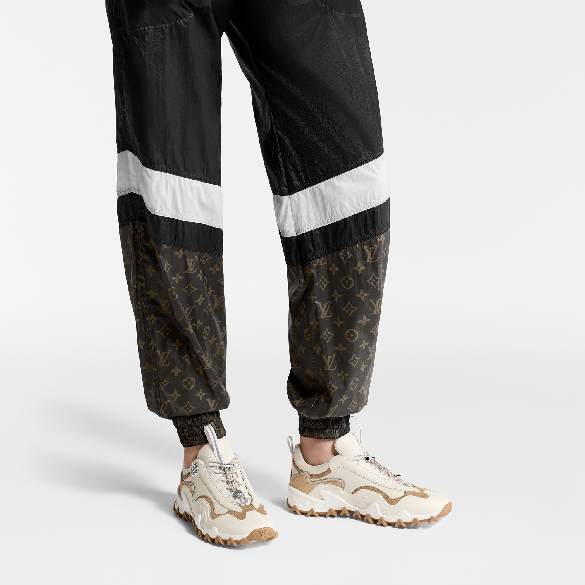 LV} - LV - LV女士鞋履系列 | 路易威登LOUIS VUITTON官网 (产品缩放)