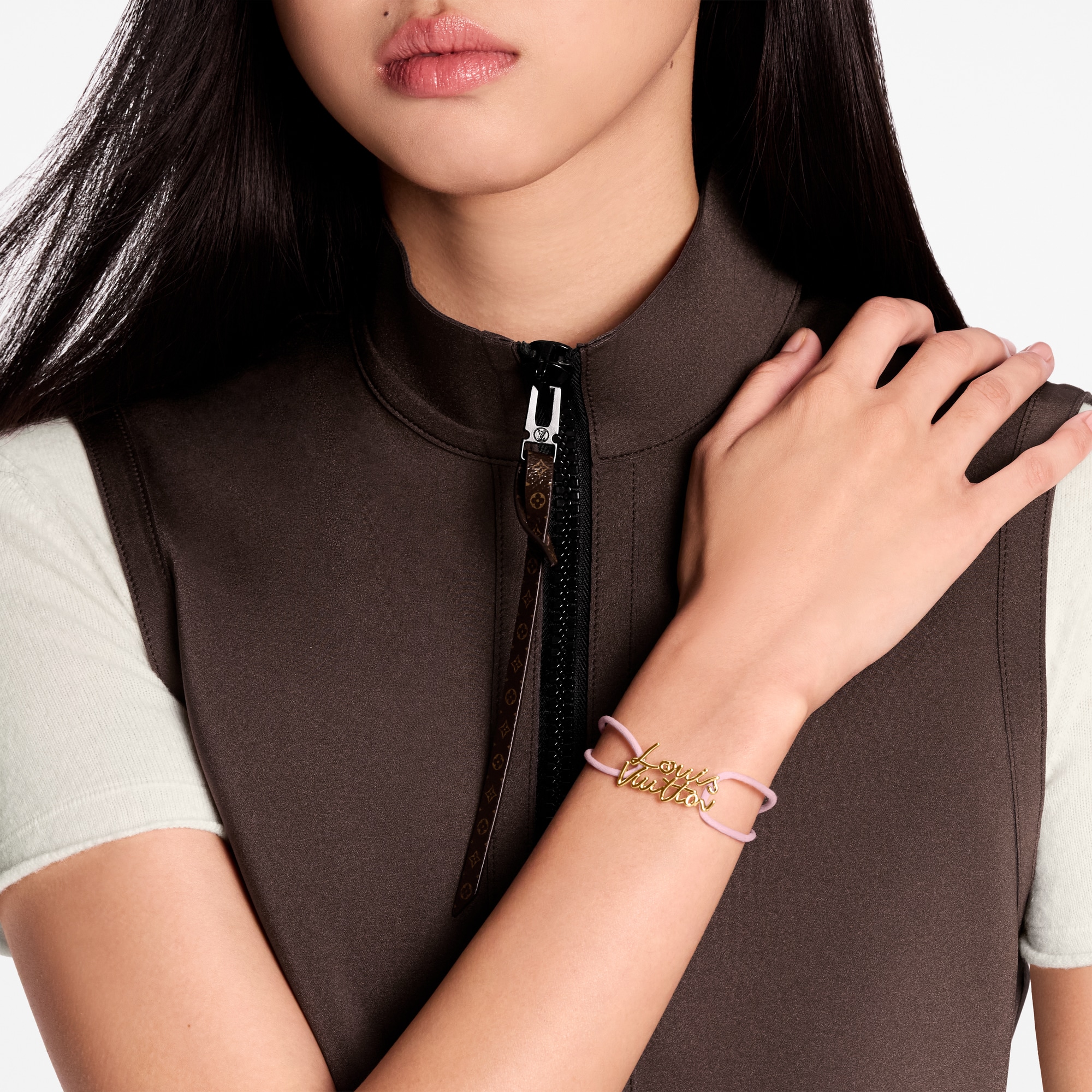 LV} - LV - LV女士时尚首饰 | 路易威登LOUIS VUITTON官网 (产品缩放)