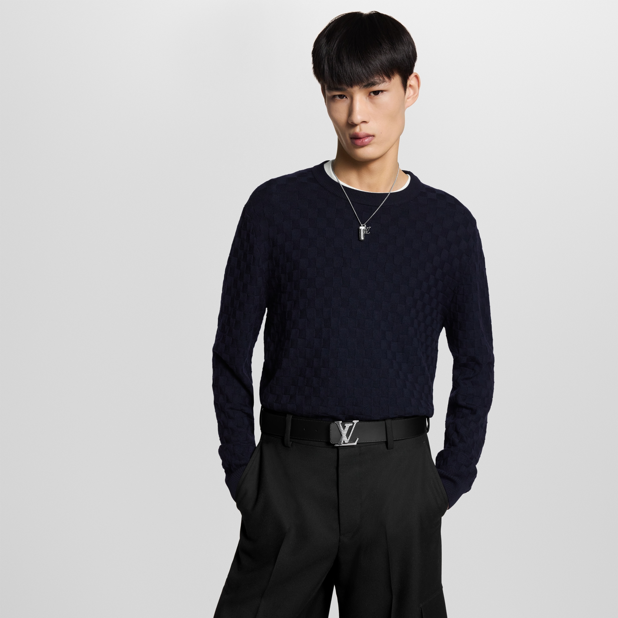 LV} - LV - LV男士配饰系列 | 路易威登LOUIS VUITTON官网 (产品缩放)