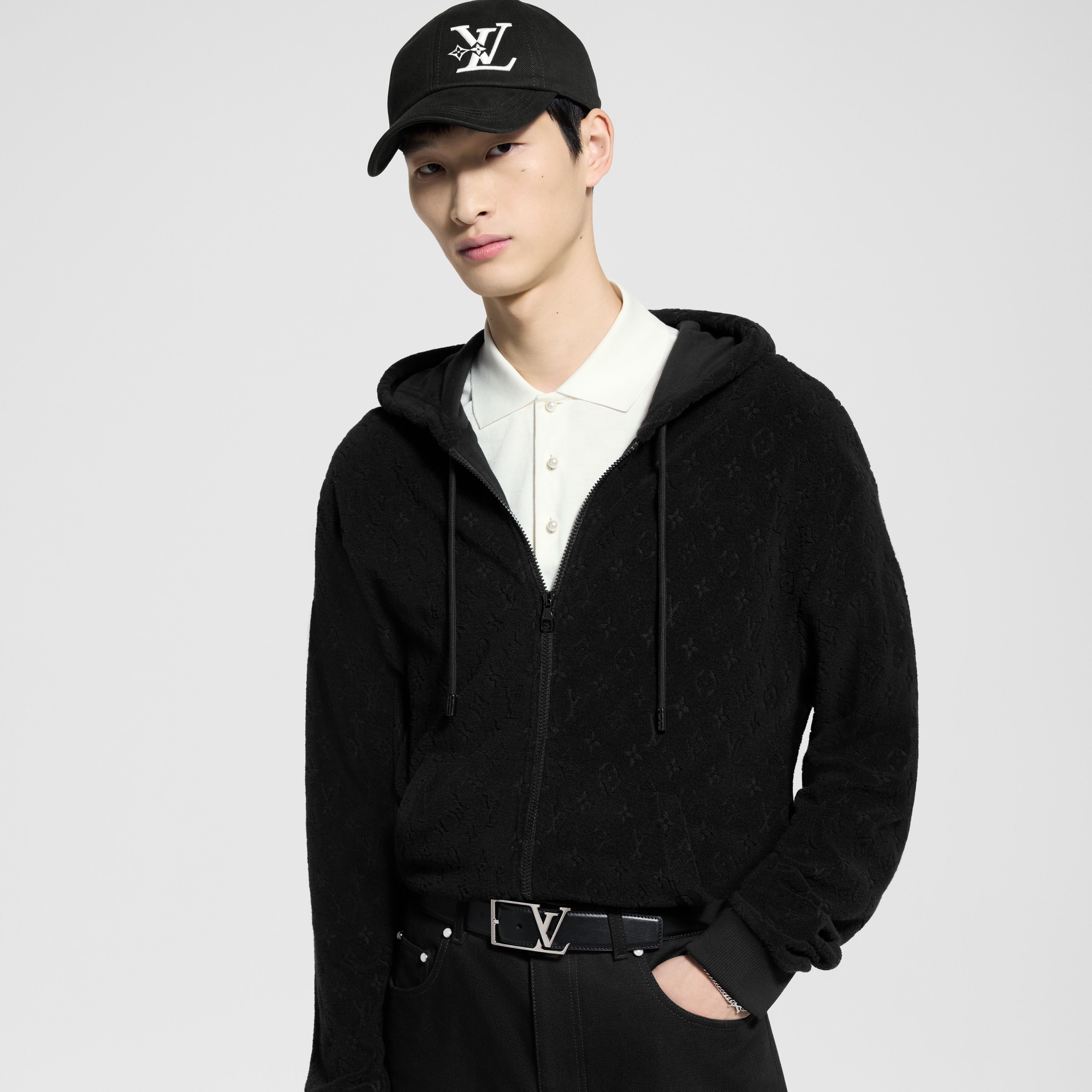 LV} - LV - LV男士配饰系列 | 路易威登LOUIS VUITTON官网 (产品缩放)