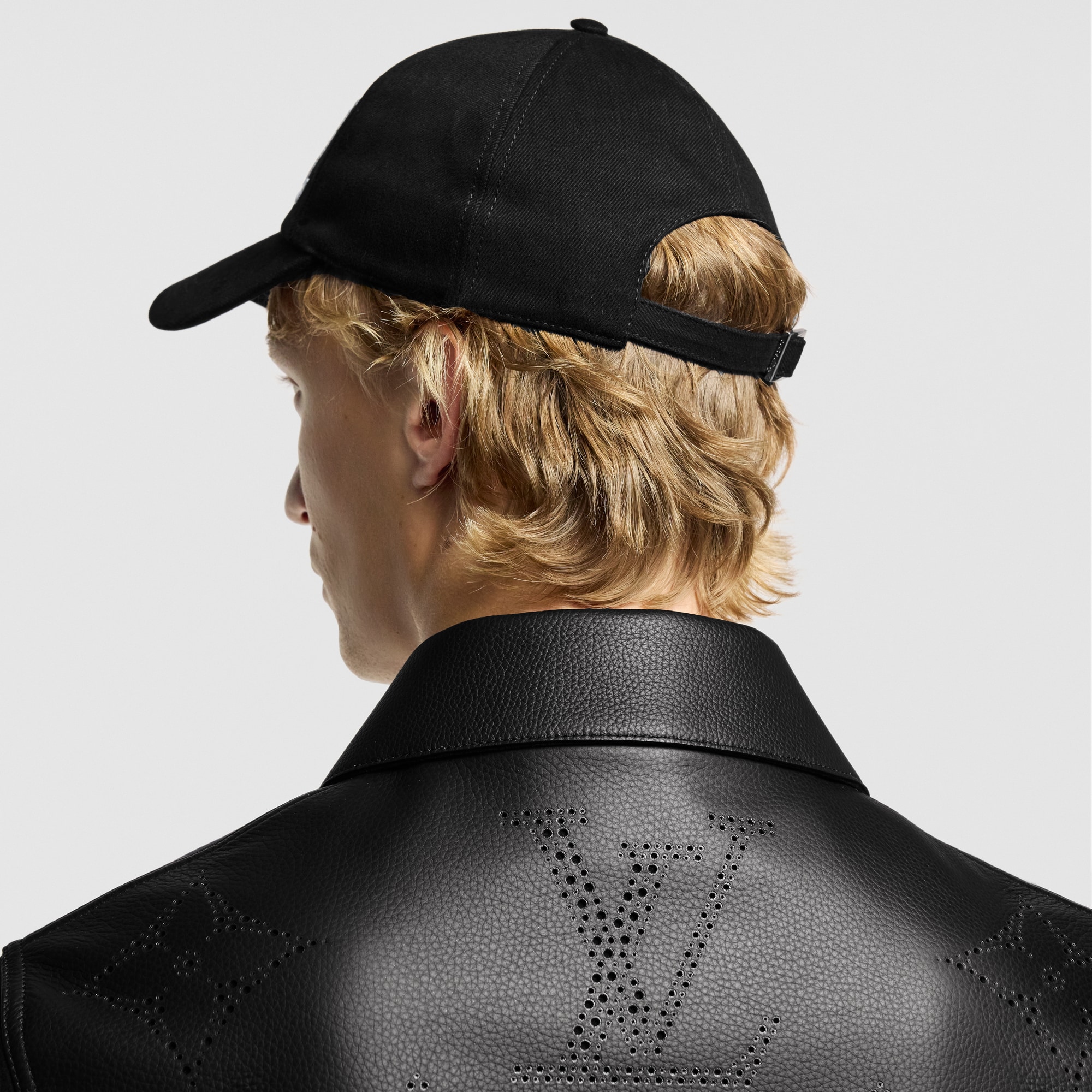 LV} - LVS00 - LV男士配饰系列 | 路易威登LOUIS VUITTON官网 (产品缩放)