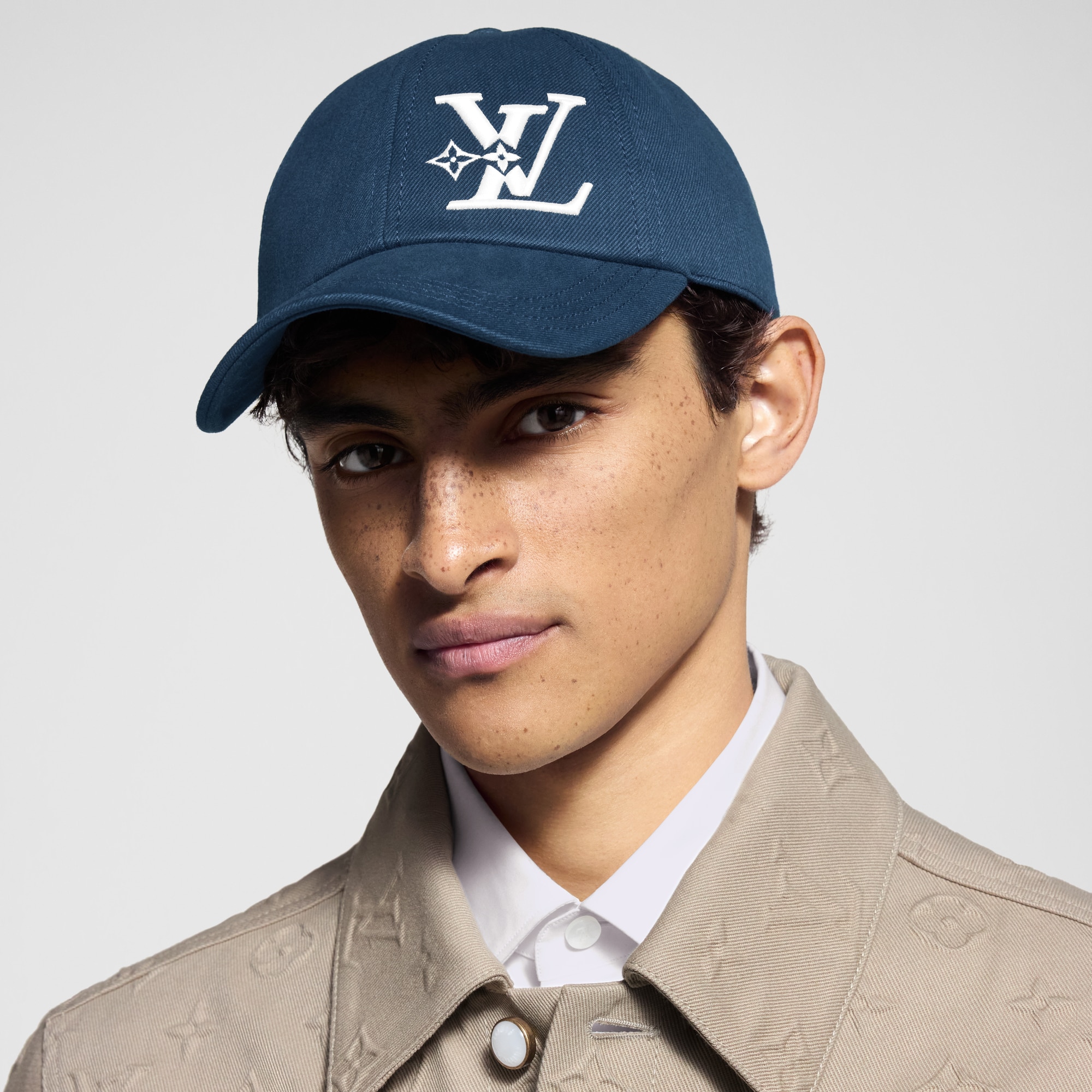 LV} - LVS00 - LV男士配饰系列 | 路易威登LOUIS VUITTON官网 (产品缩放)