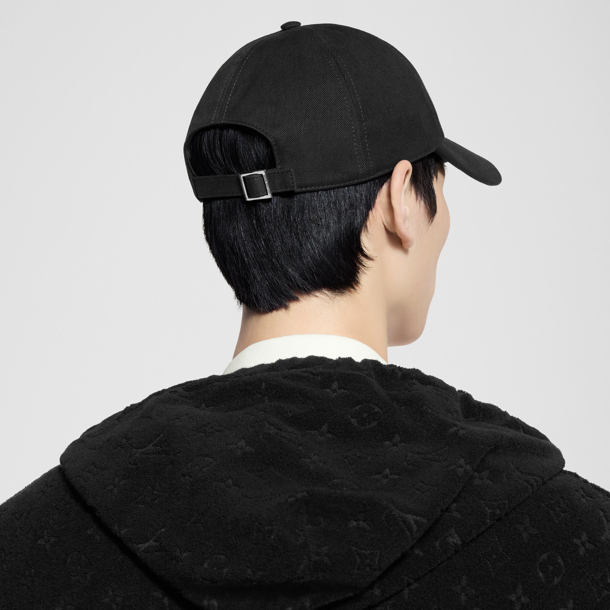 LV} - LVS00 - LV男士配饰系列 | 路易威登LOUIS VUITTON官网 (产品缩放)