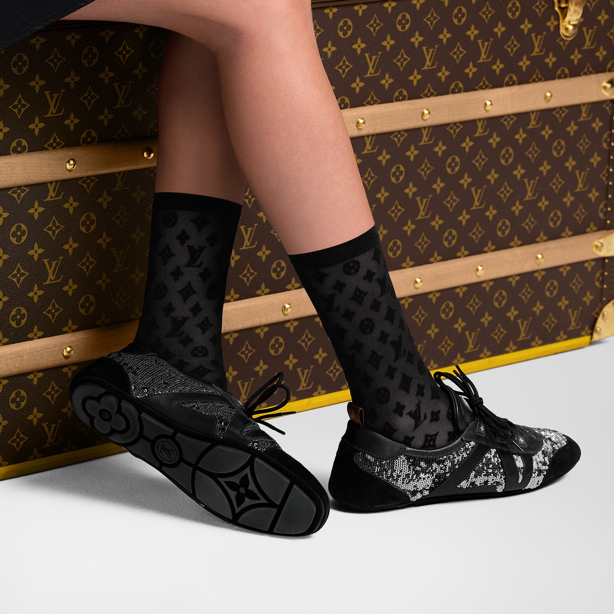 LV} - LV - LV女士鞋履系列 | 路易威登LOUIS VUITTON官网 (产品缩放)