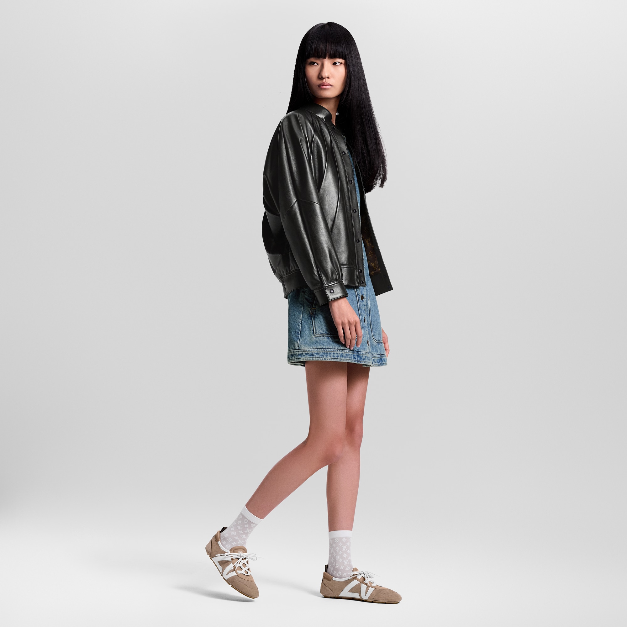 LV} - LV - LV女士鞋履系列 | 路易威登LOUIS VUITTON官网 (产品缩放)