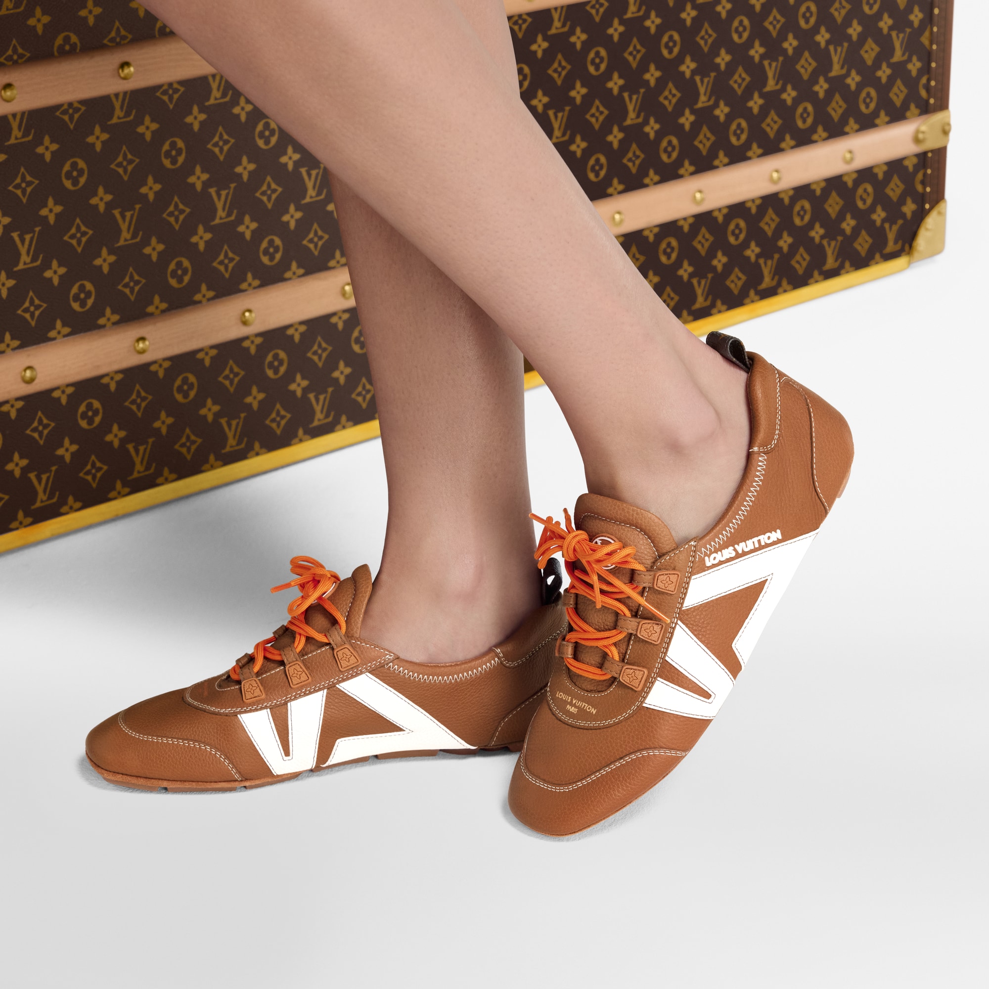 LV} - LV - LV女士鞋履系列 | 路易威登LOUIS VUITTON官网 (产品缩放)
