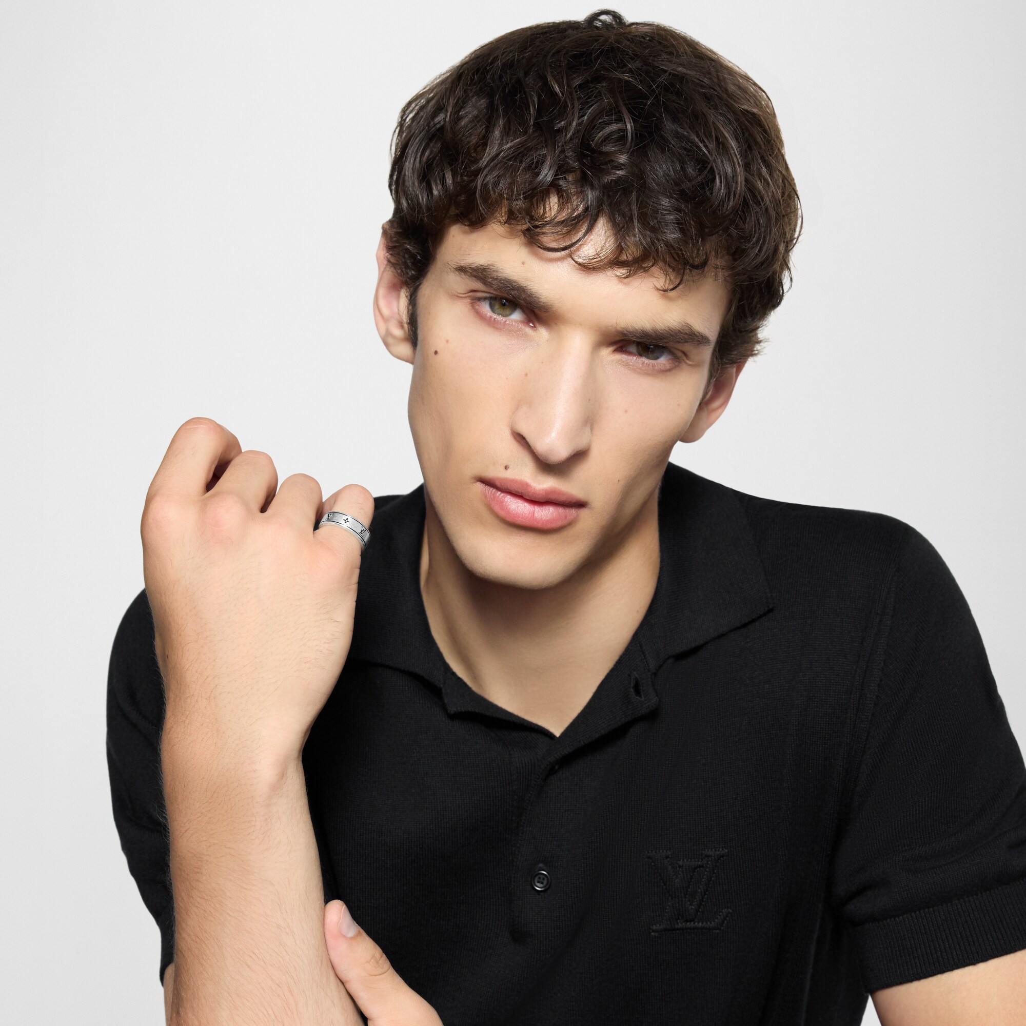 LV} - LVS00 - LV男士时尚首饰 | 路易威登LOUIS VUITTON官网 (产品缩放)