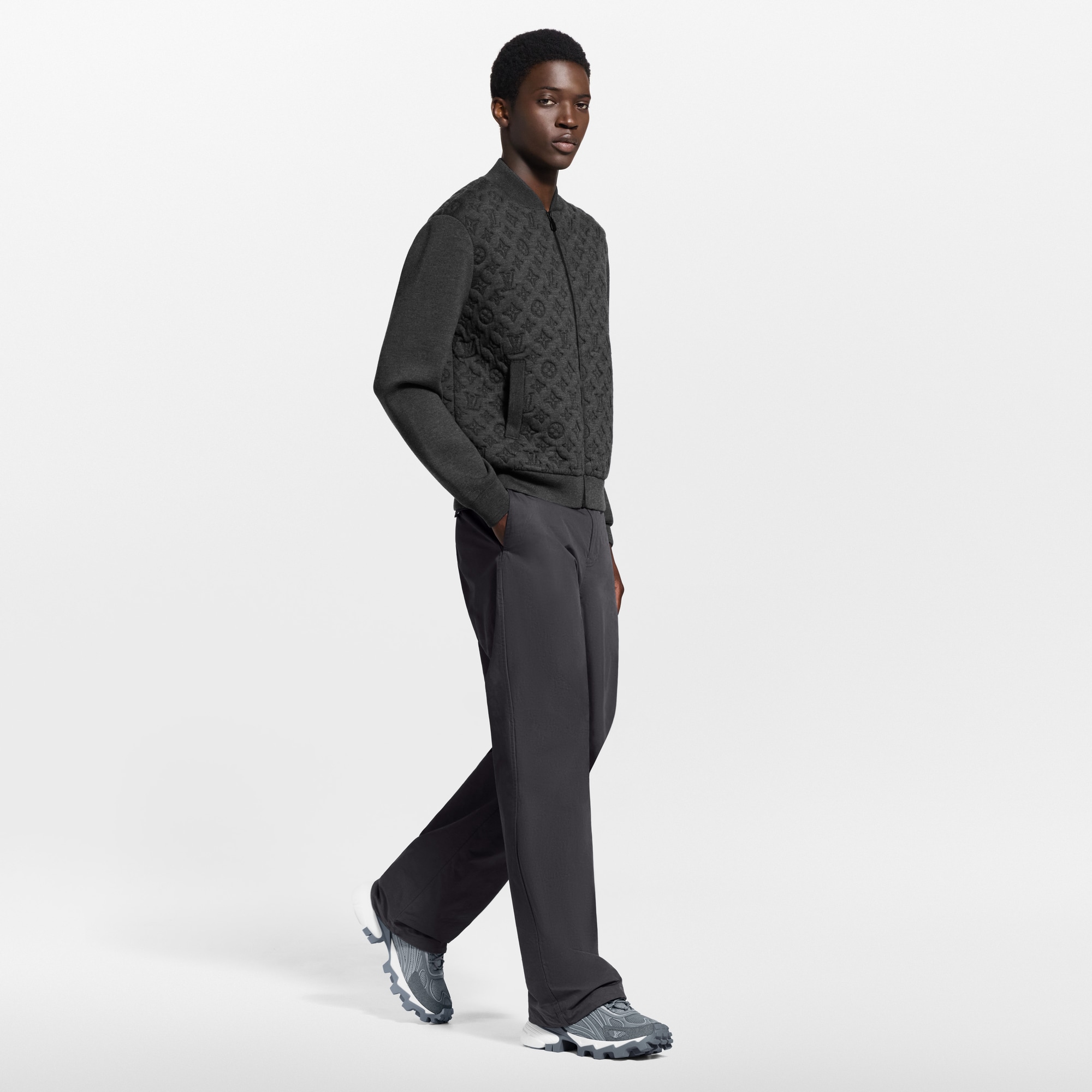 LV} - LV - LV男士鞋履系列 | 路易威登LOUIS VUITTON官网 (产品缩放)