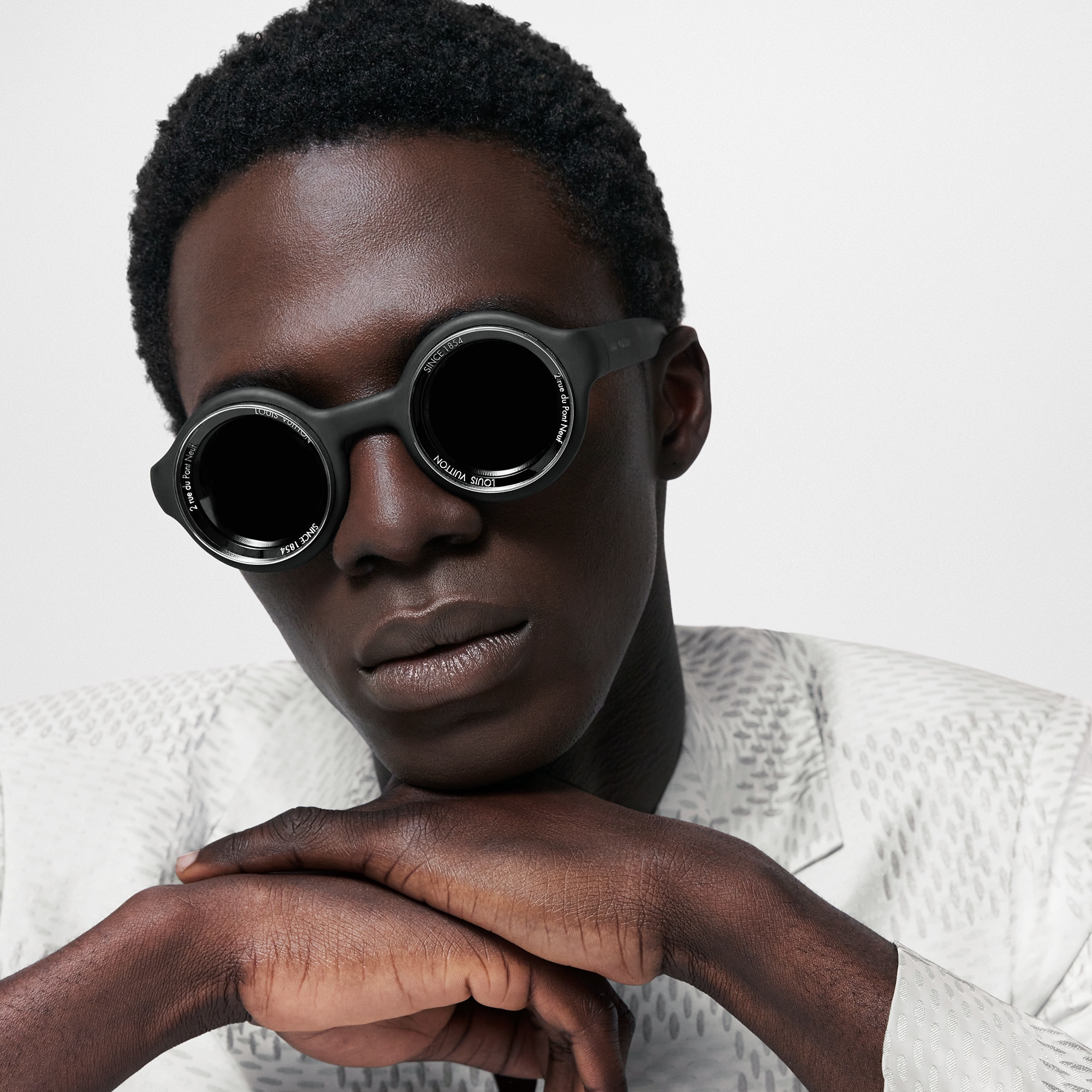 LV} - LVS00 - LV男士配饰系列 | 路易威登LOUIS VUITTON官网 (产品缩放)