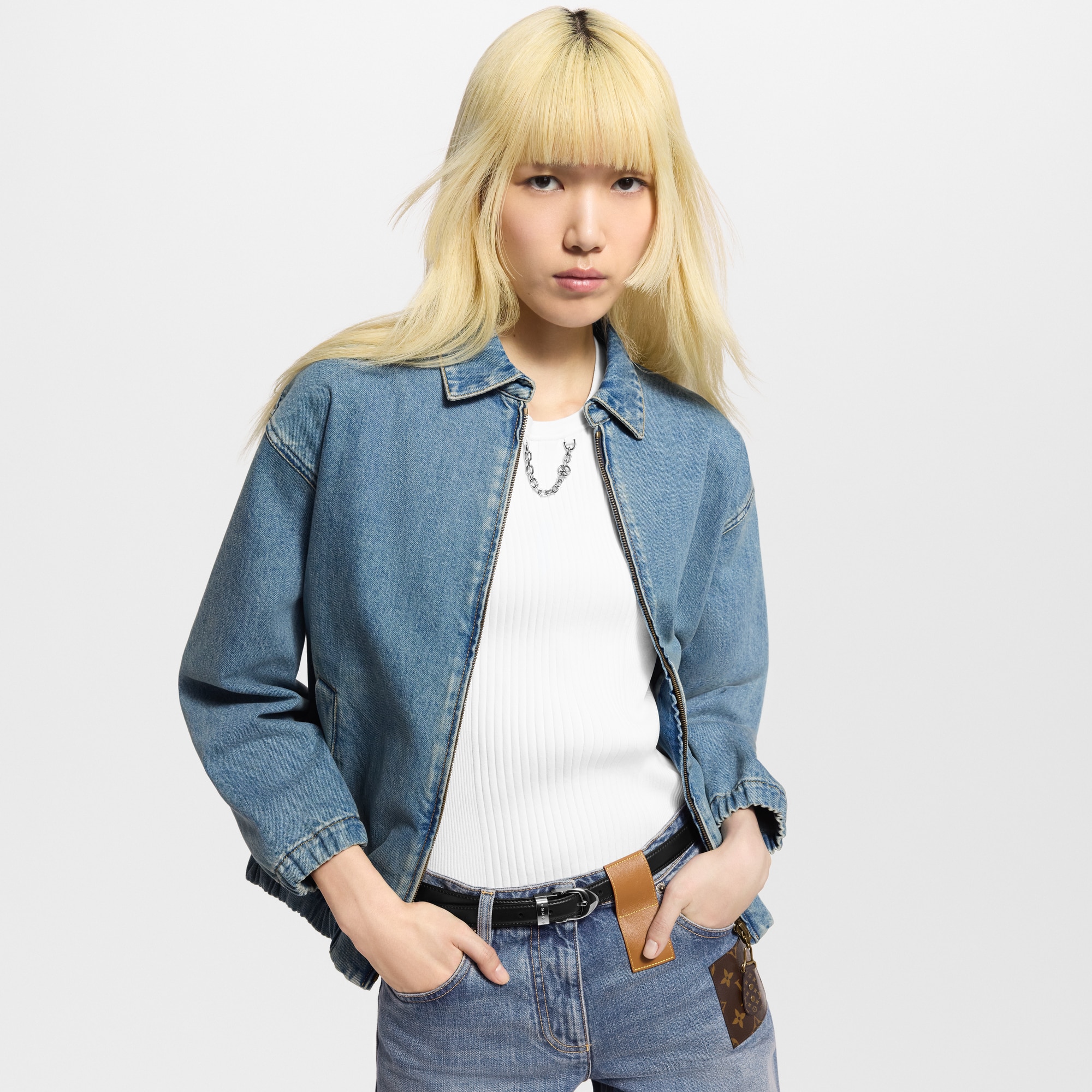 LV} - LV - LV女士灵动配饰 | 路易威登LOUIS VUITTON官网 (产品缩放)