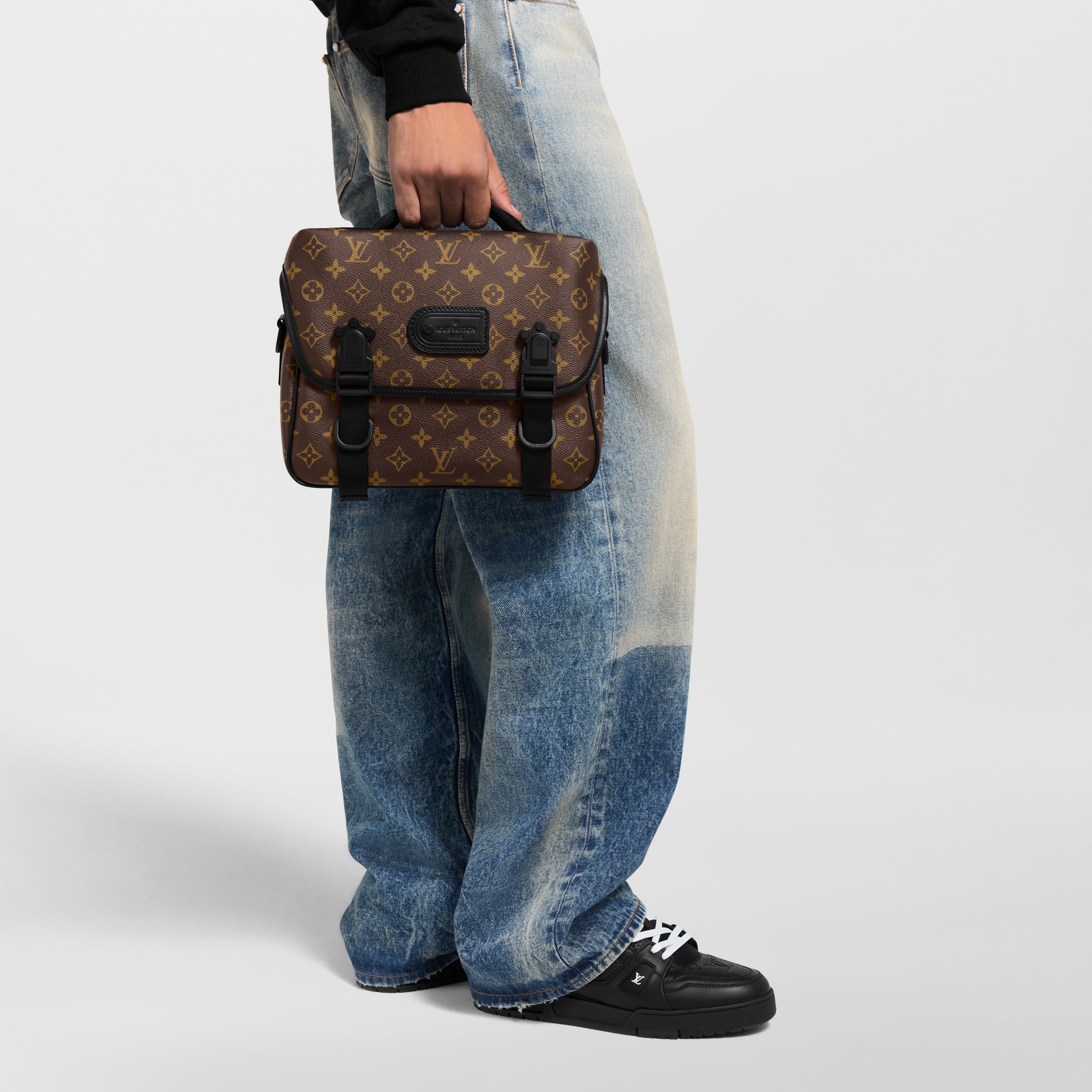 LV} - LVMonogram Macassar - LV男士时尚包袋 | 路易威登LOUIS VUITTON官网 (产品缩放)