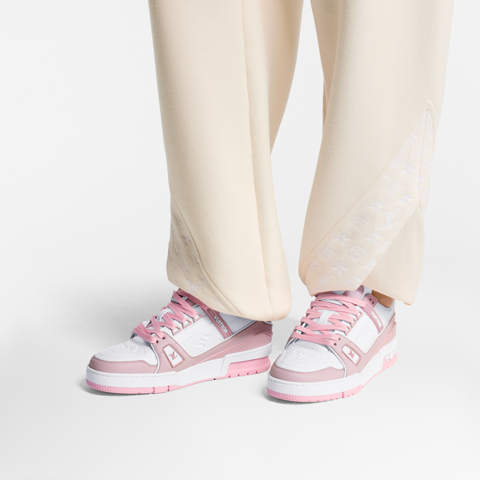 LV} - LV - LV女士鞋履系列 | 路易威登LOUIS VUITTON官网 (产品缩放)