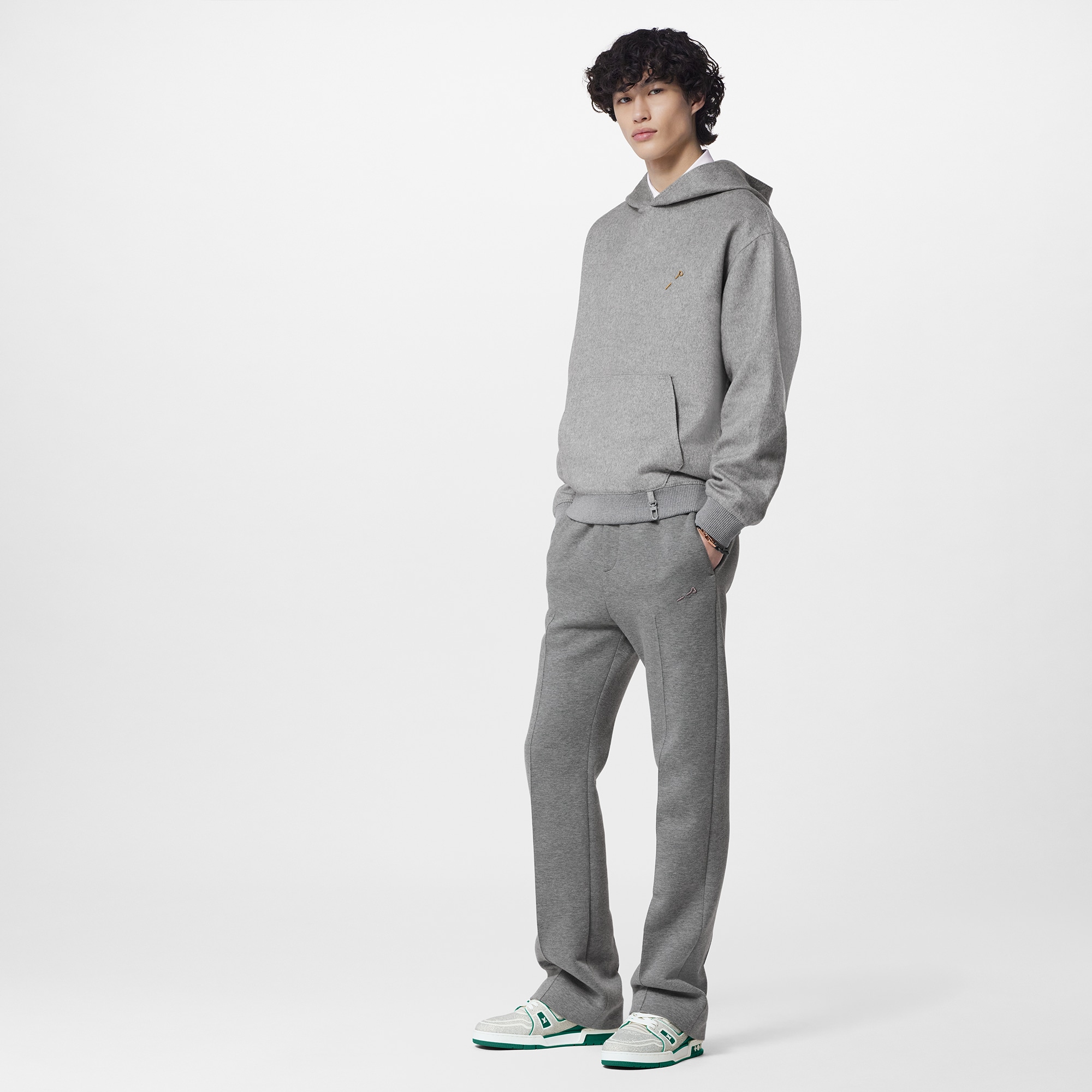 LV} - LV - LV男士鞋履系列 | 路易威登LOUIS VUITTON官网 (产品缩放)