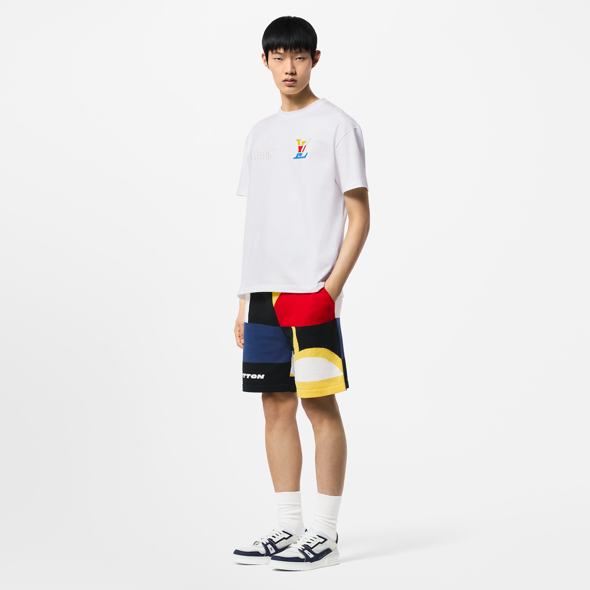 LV} - LV - LV男士鞋履系列 | 路易威登LOUIS VUITTON官网 (产品缩放)