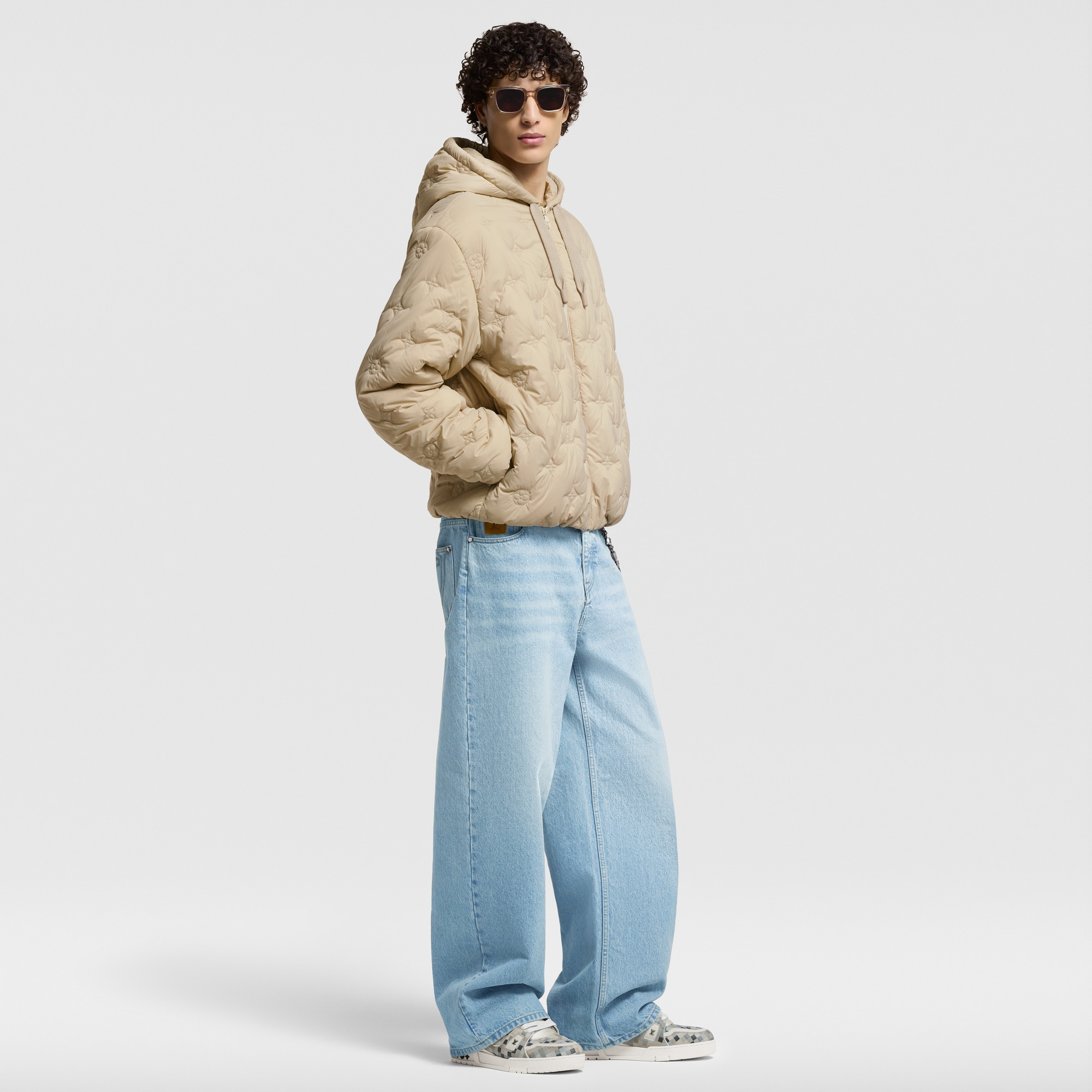 LV} - LV - LV男士鞋履系列 | 路易威登LOUIS VUITTON官网 (产品缩放)