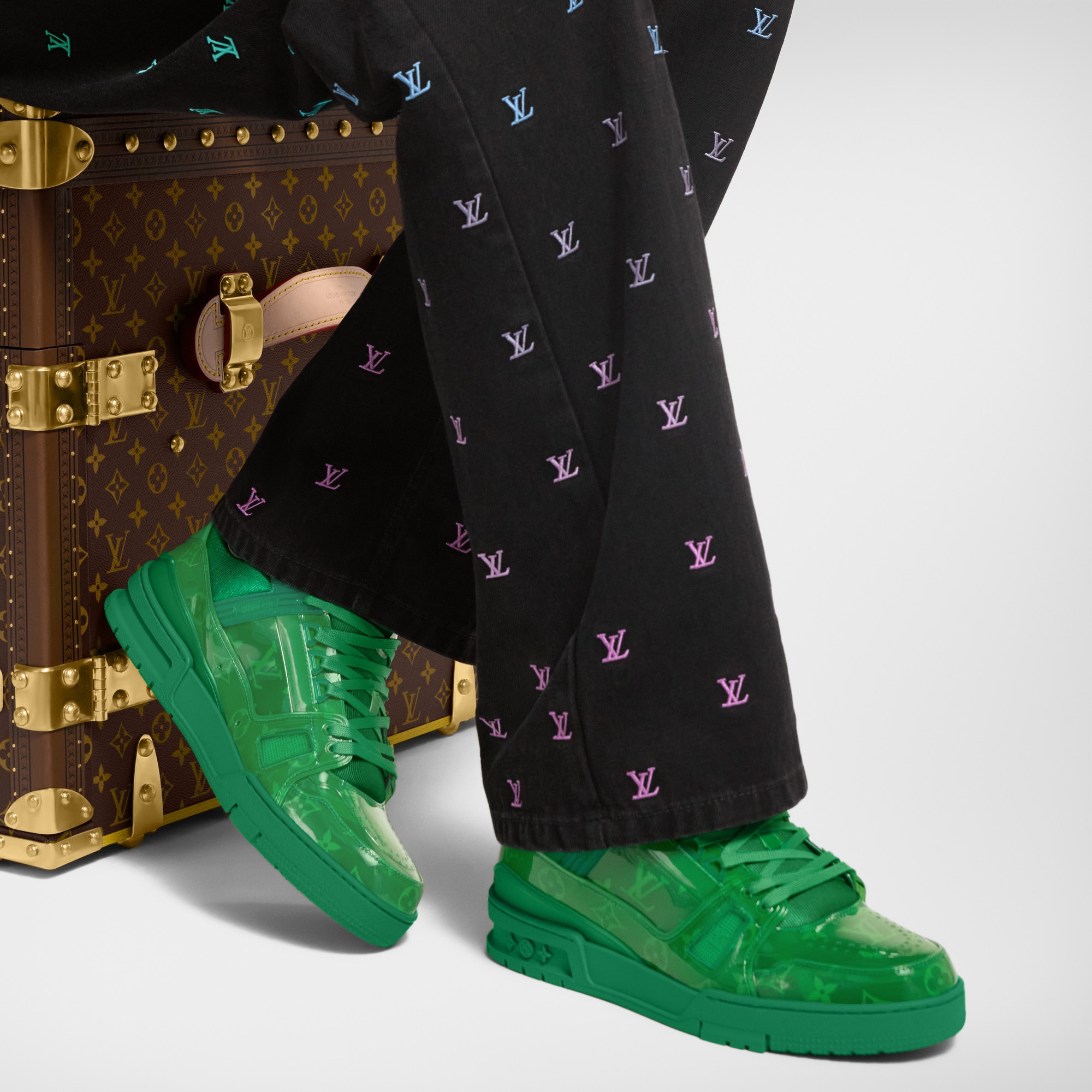 LV} - LV - LV男士鞋履系列 | 路易威登LOUIS VUITTON官网 (产品缩放)