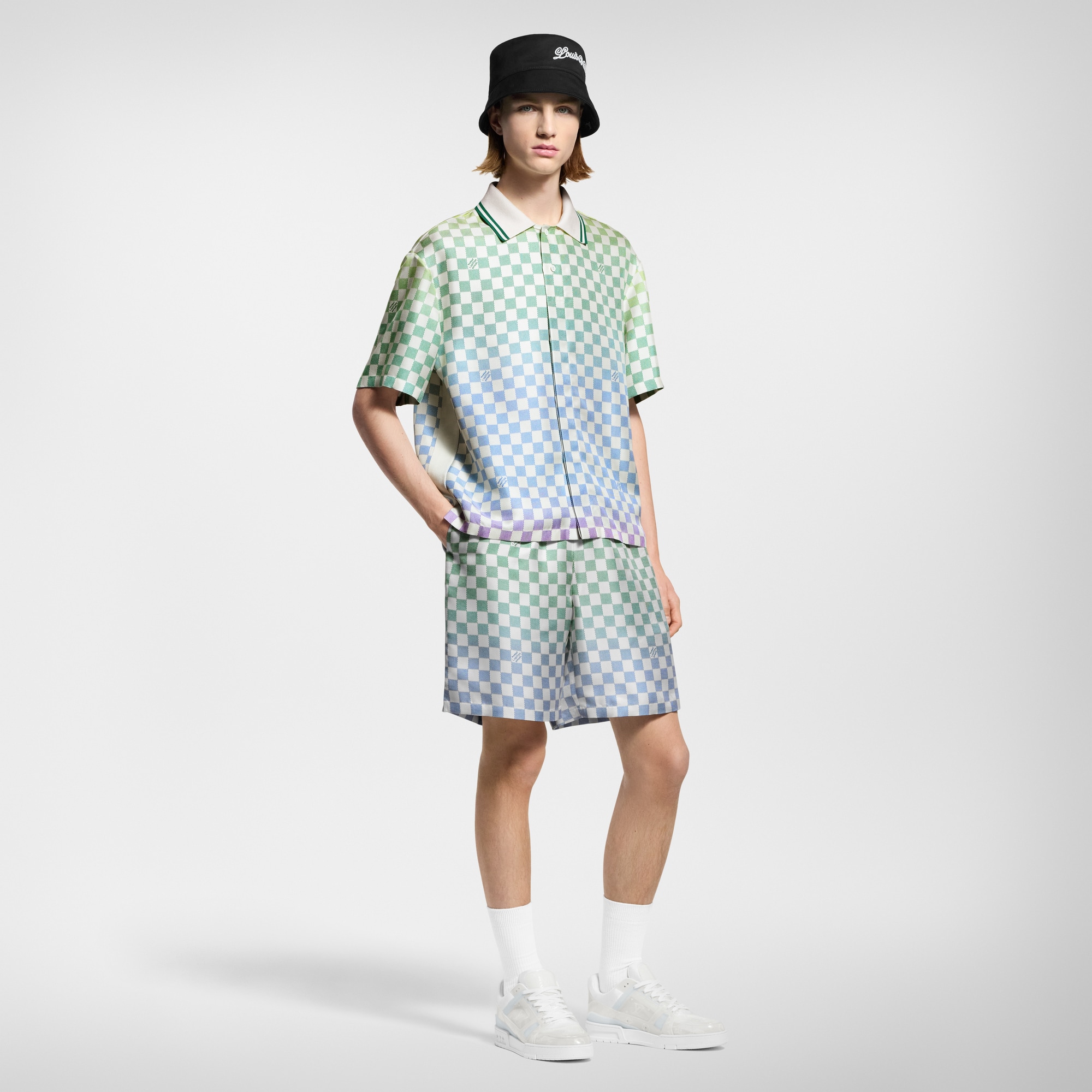 LV} - LV - LV男士鞋履系列 | 路易威登LOUIS VUITTON官网 (产品缩放)