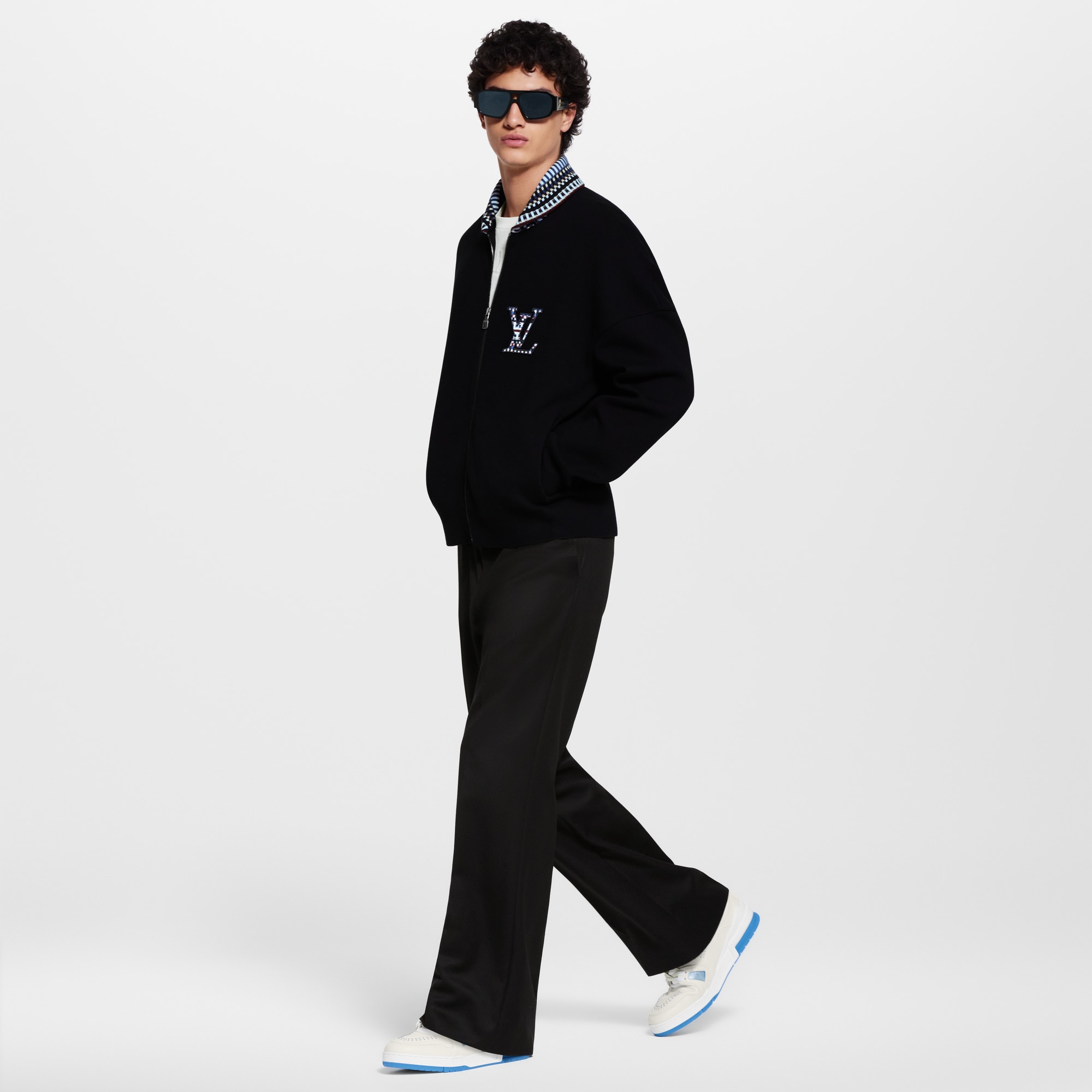 LV} - LV - LV男士鞋履系列 | 路易威登LOUIS VUITTON官网 (产品缩放)