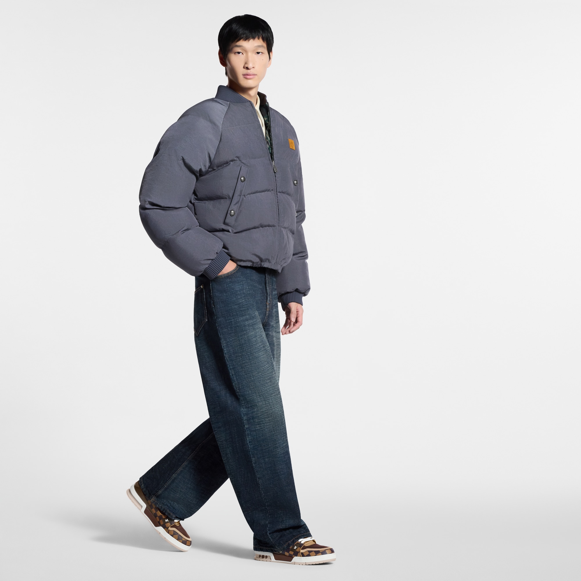 LV} - LV - LV男士鞋履系列 | 路易威登LOUIS VUITTON官网 (产品缩放)