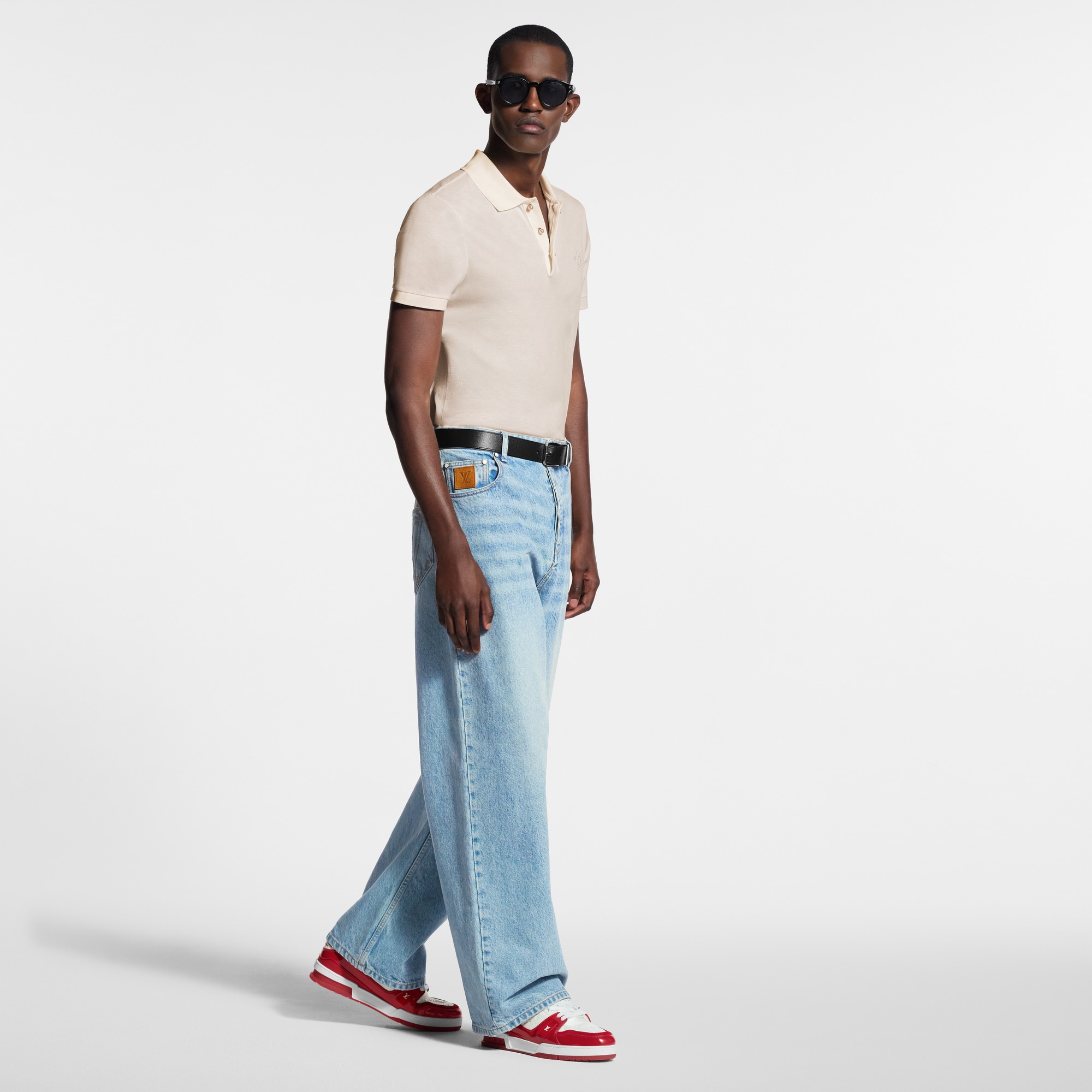 LV} - LV - LV男士鞋履系列 | 路易威登LOUIS VUITTON官网 (产品缩放)