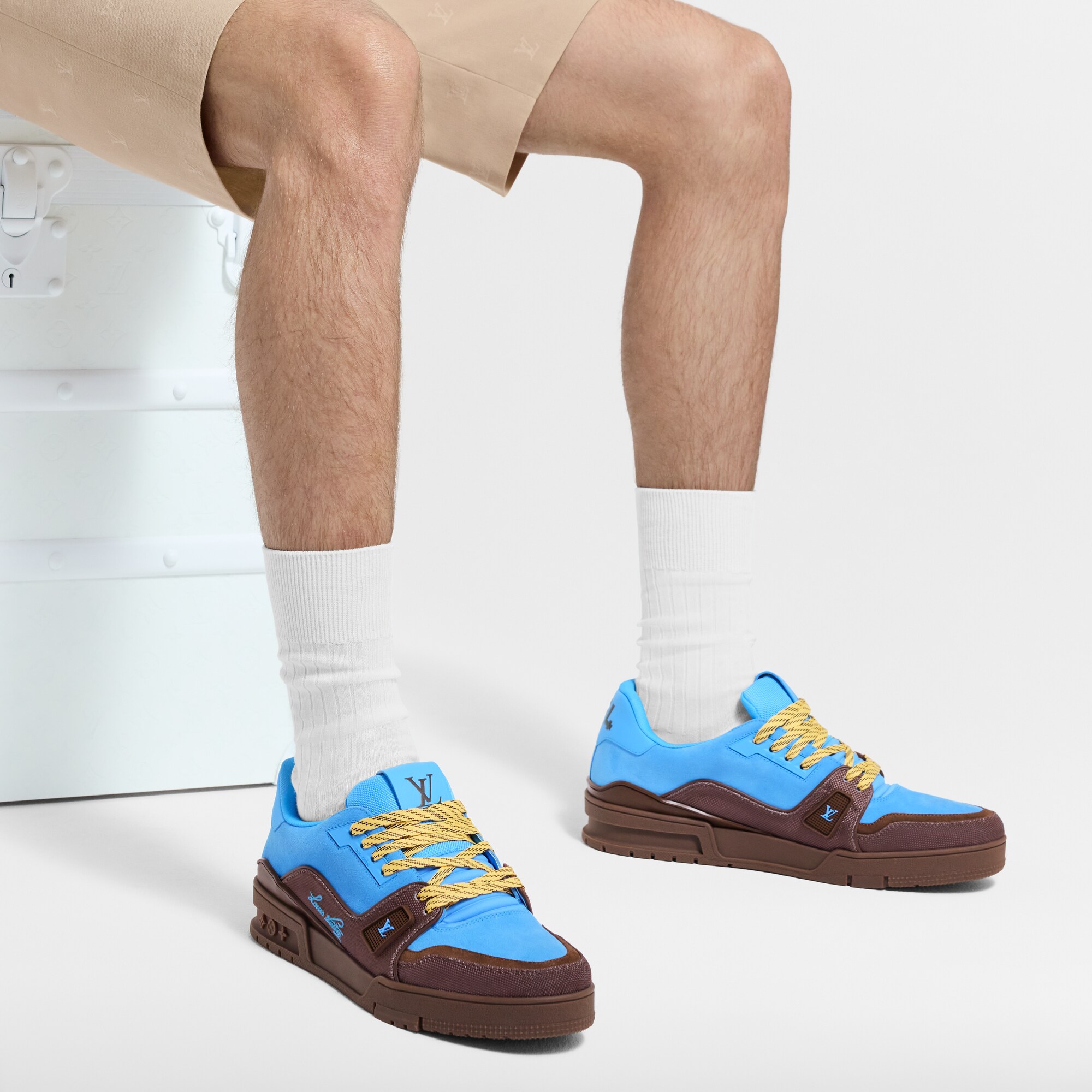 LV} - LV - LV男士鞋履系列 | 路易威登LOUIS VUITTON官网 (产品缩放)