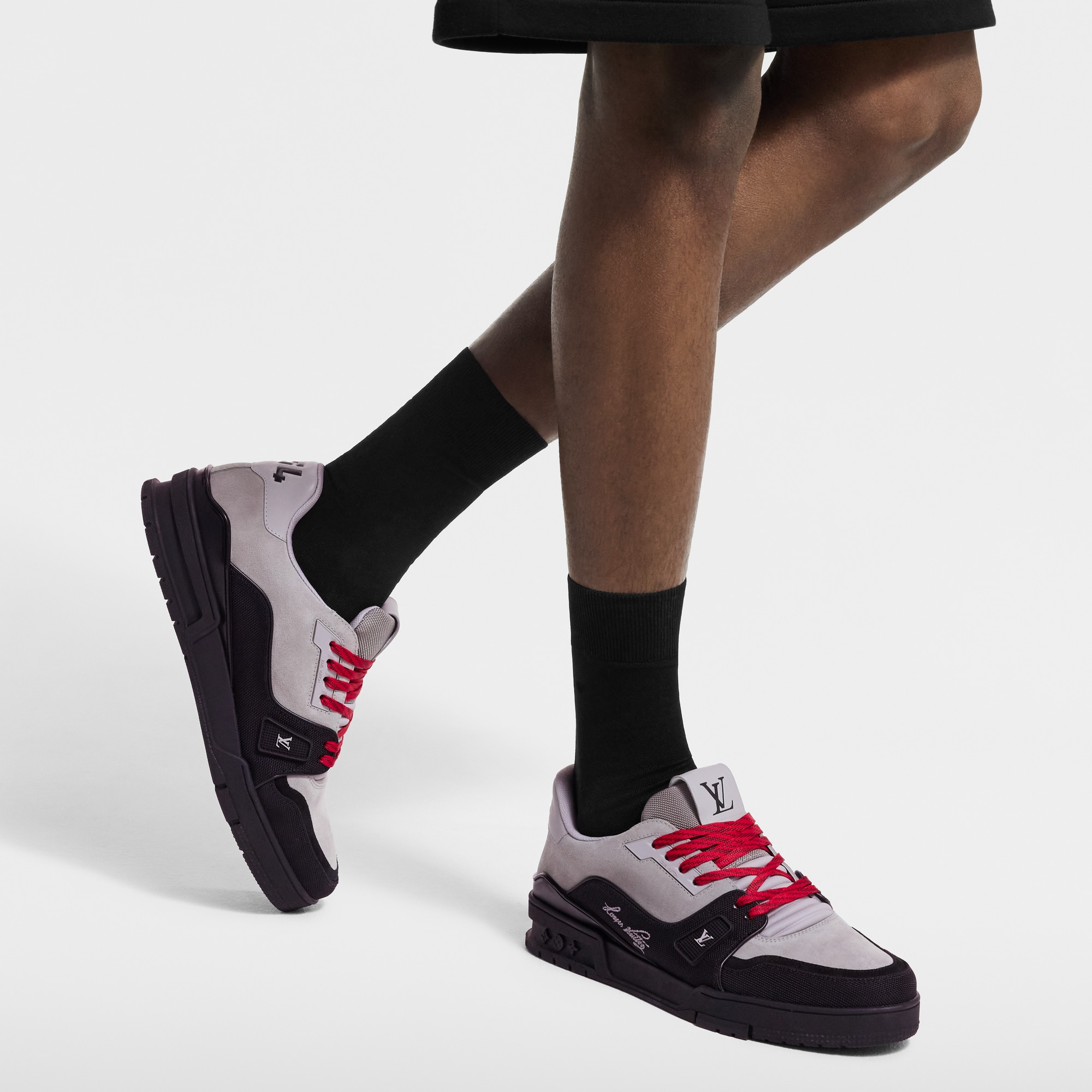 LV} - LV - LV男士鞋履系列 | 路易威登LOUIS VUITTON官网 (产品缩放)