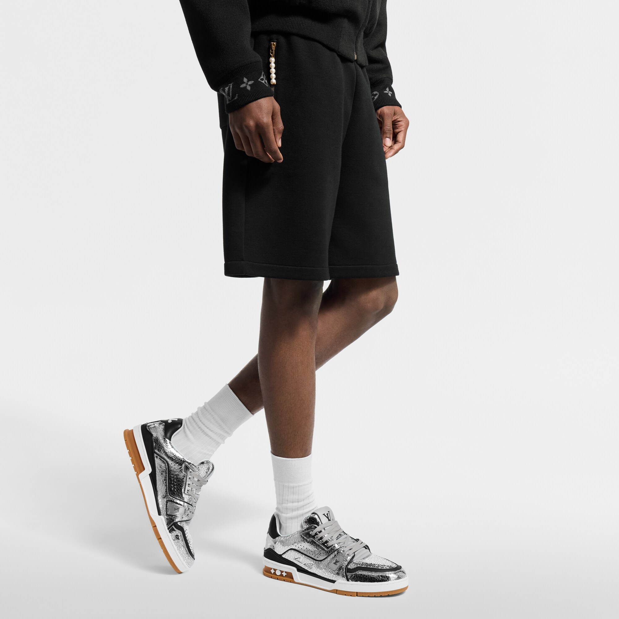 LV} - LV - LV男士鞋履系列 | 路易威登LOUIS VUITTON官网 (产品缩放)