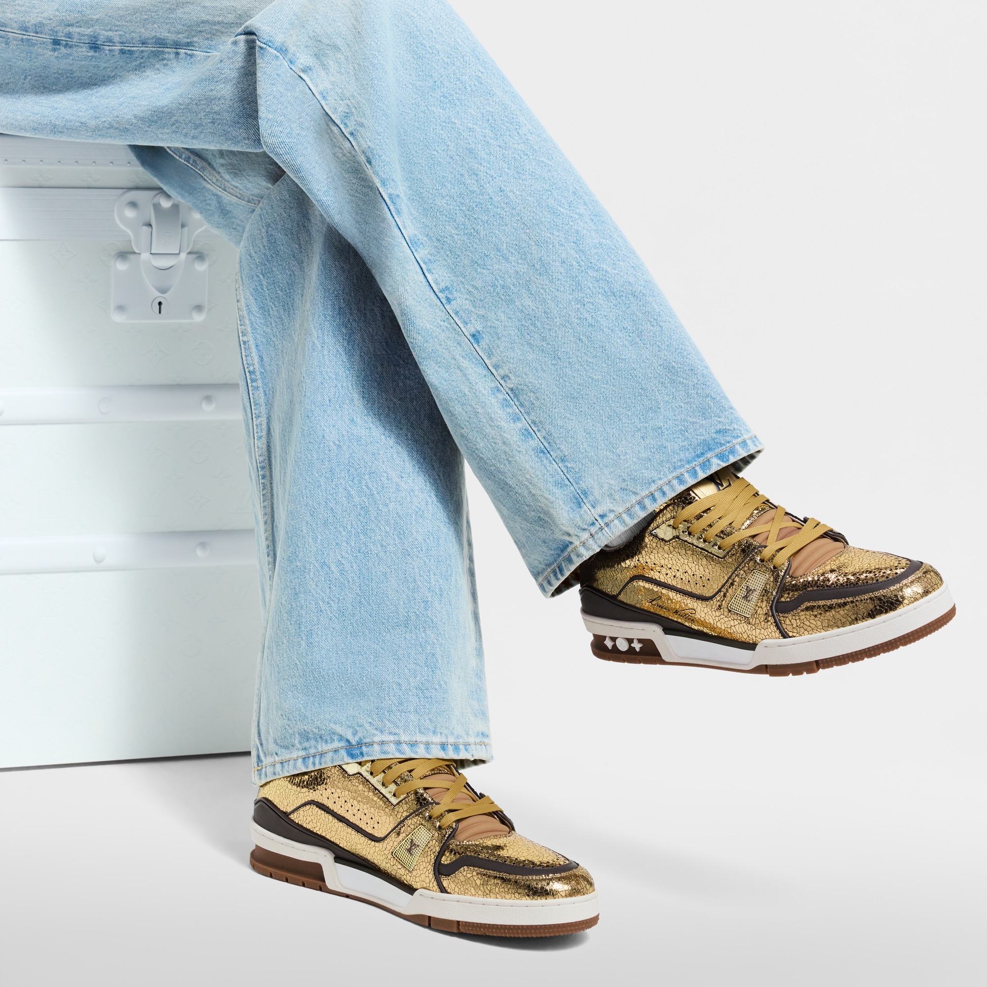 LV} - LV - LV男士鞋履系列 | 路易威登LOUIS VUITTON官网 (产品缩放)