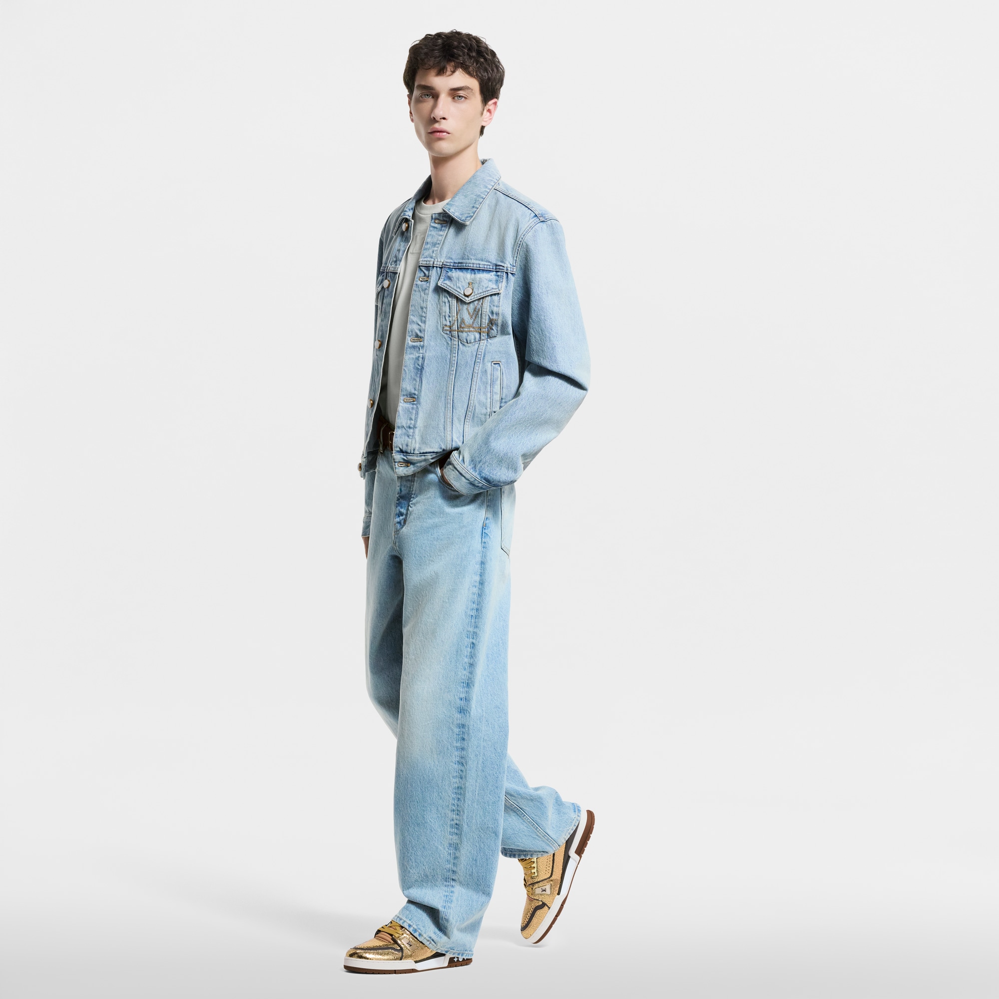 LV} - LV - LV男士鞋履系列 | 路易威登LOUIS VUITTON官网 (产品缩放)