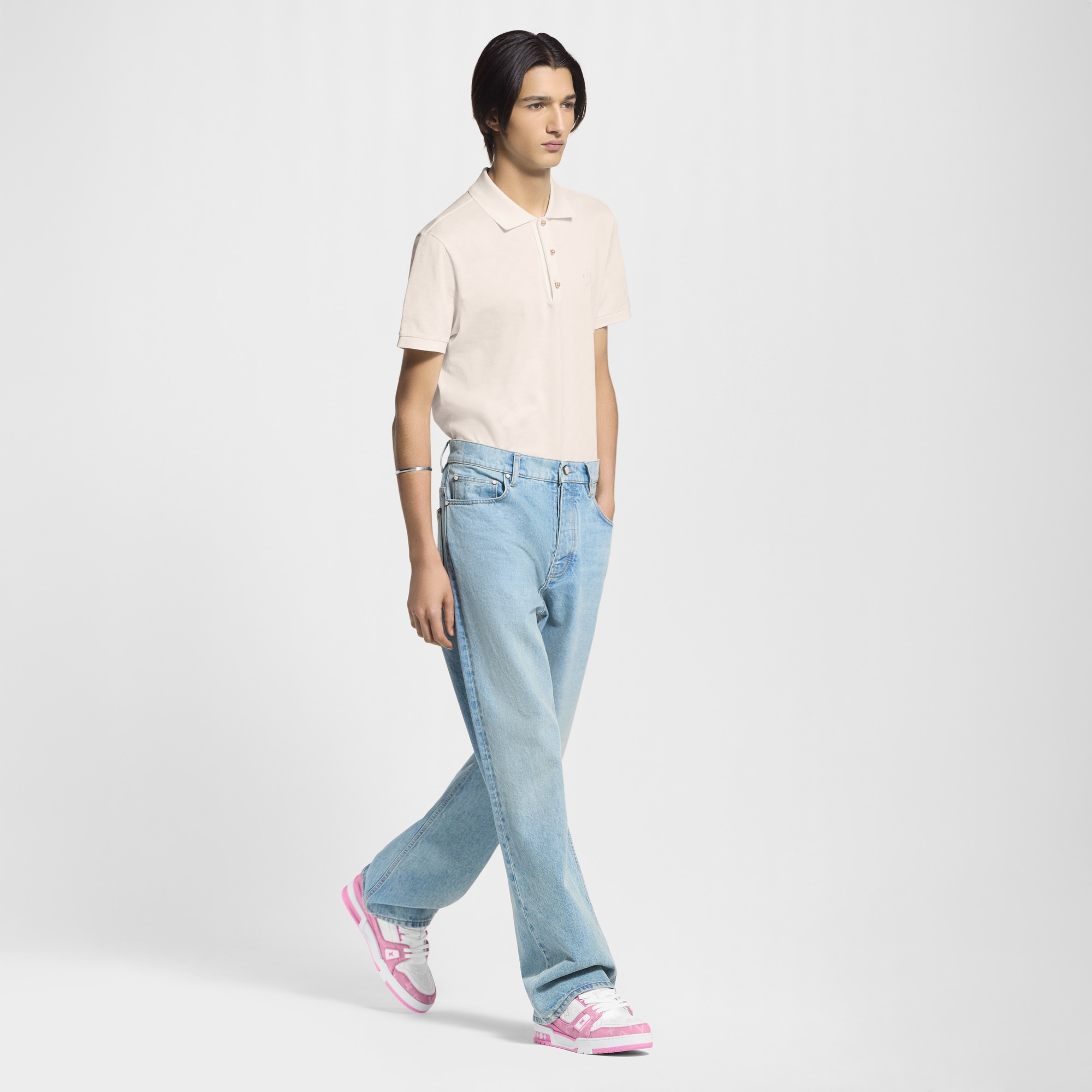 LV} - LV - LV男士鞋履系列 | 路易威登LOUIS VUITTON官网 (产品缩放)