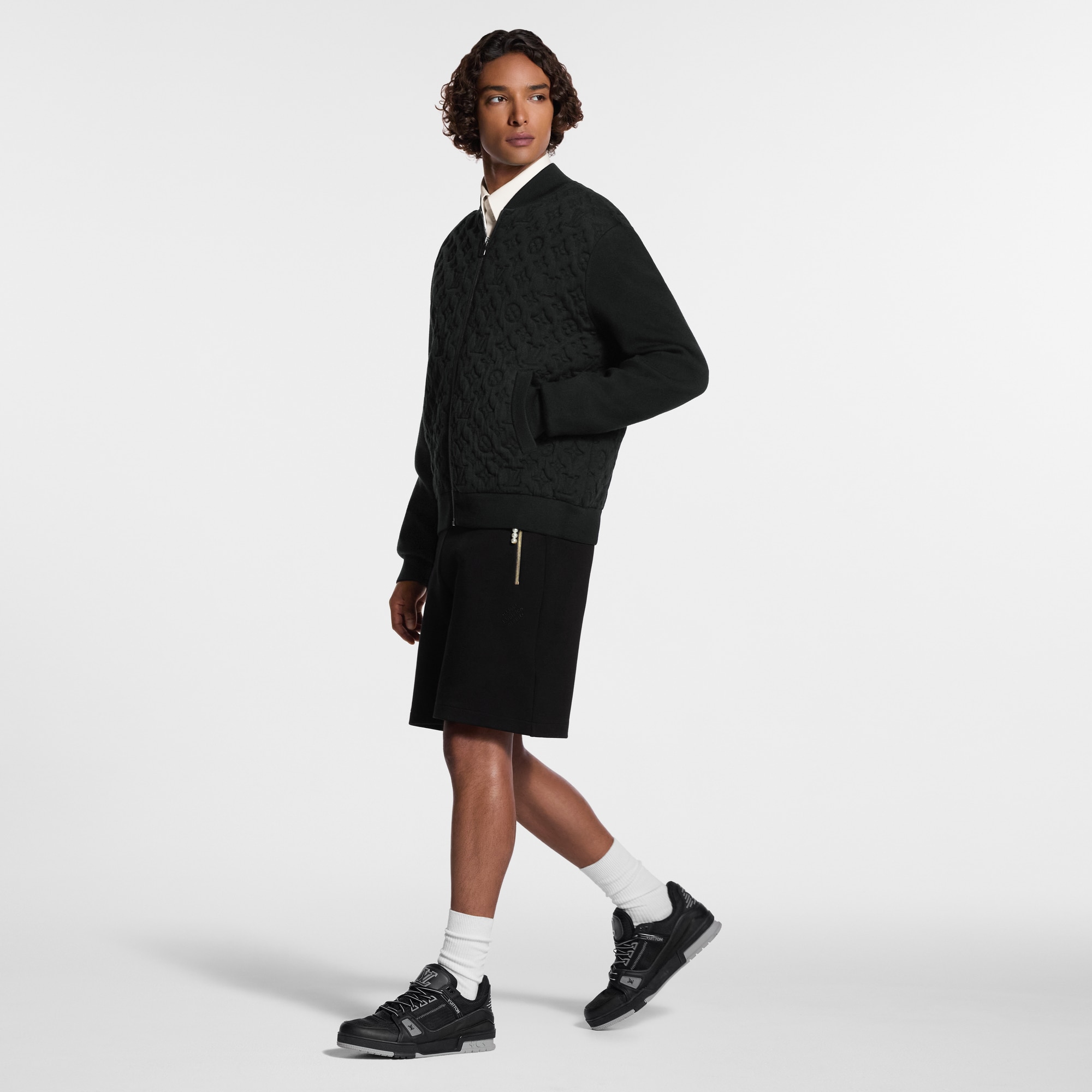 LV} - LV - LV男士鞋履系列 | 路易威登LOUIS VUITTON官网 (产品缩放)