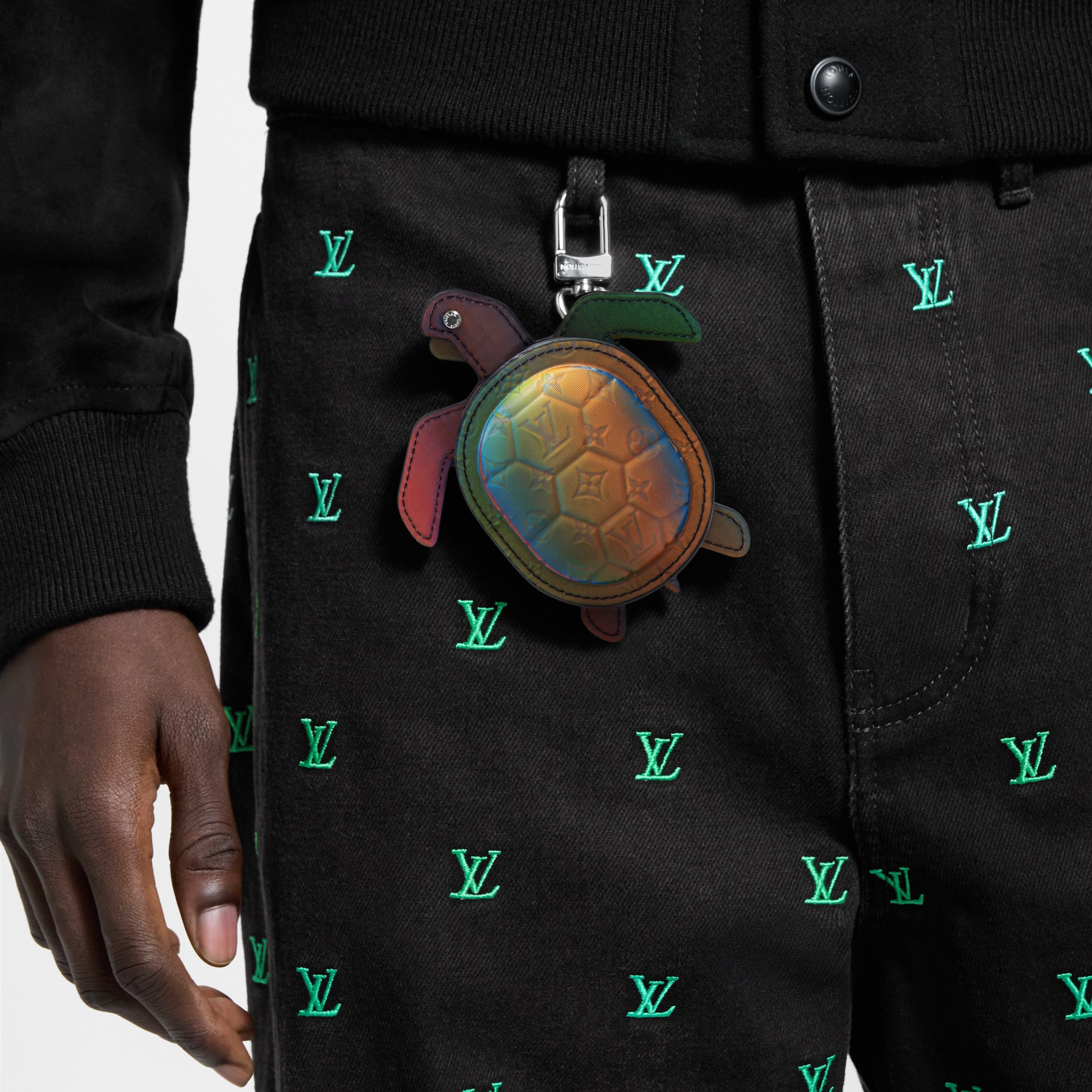 LV} - LVS00 - LV男士配饰系列 | 路易威登LOUIS VUITTON官网 (产品缩放)