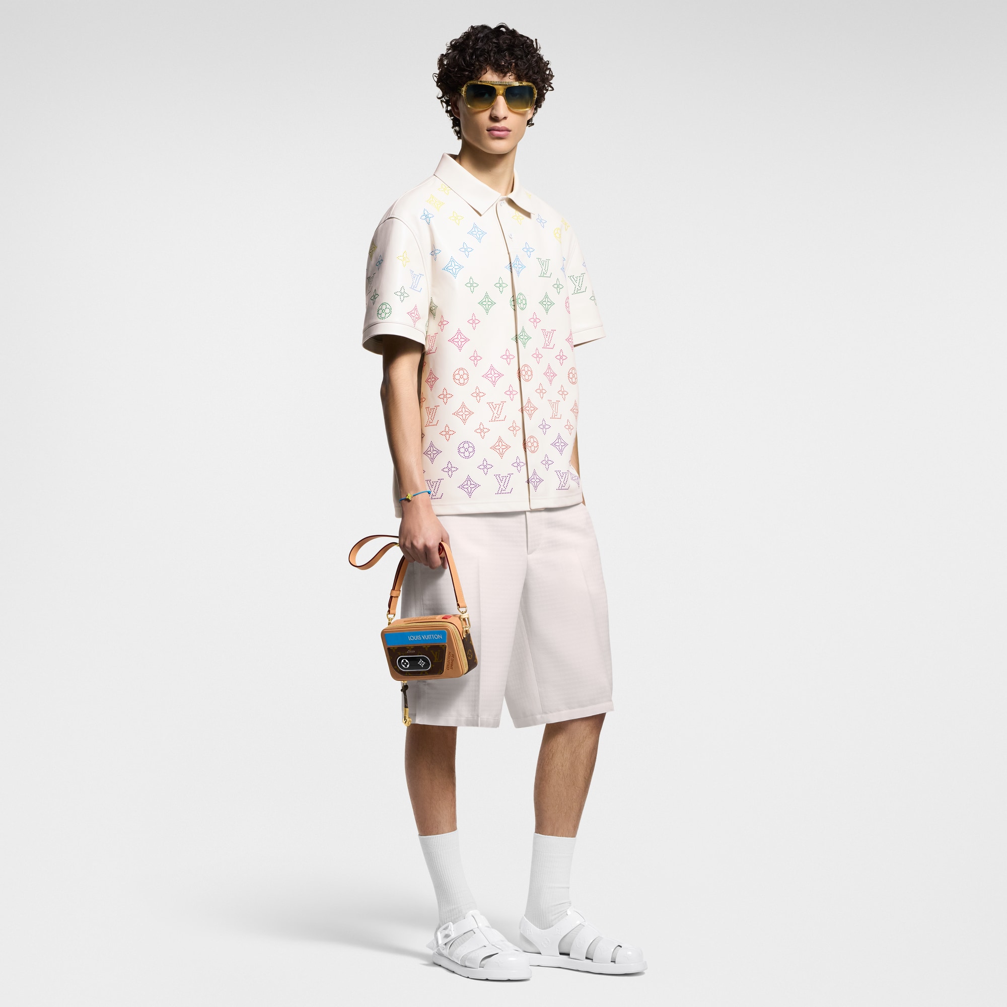 LV} - LV - LV男士鞋履系列 | 路易威登LOUIS VUITTON官网 (产品缩放)