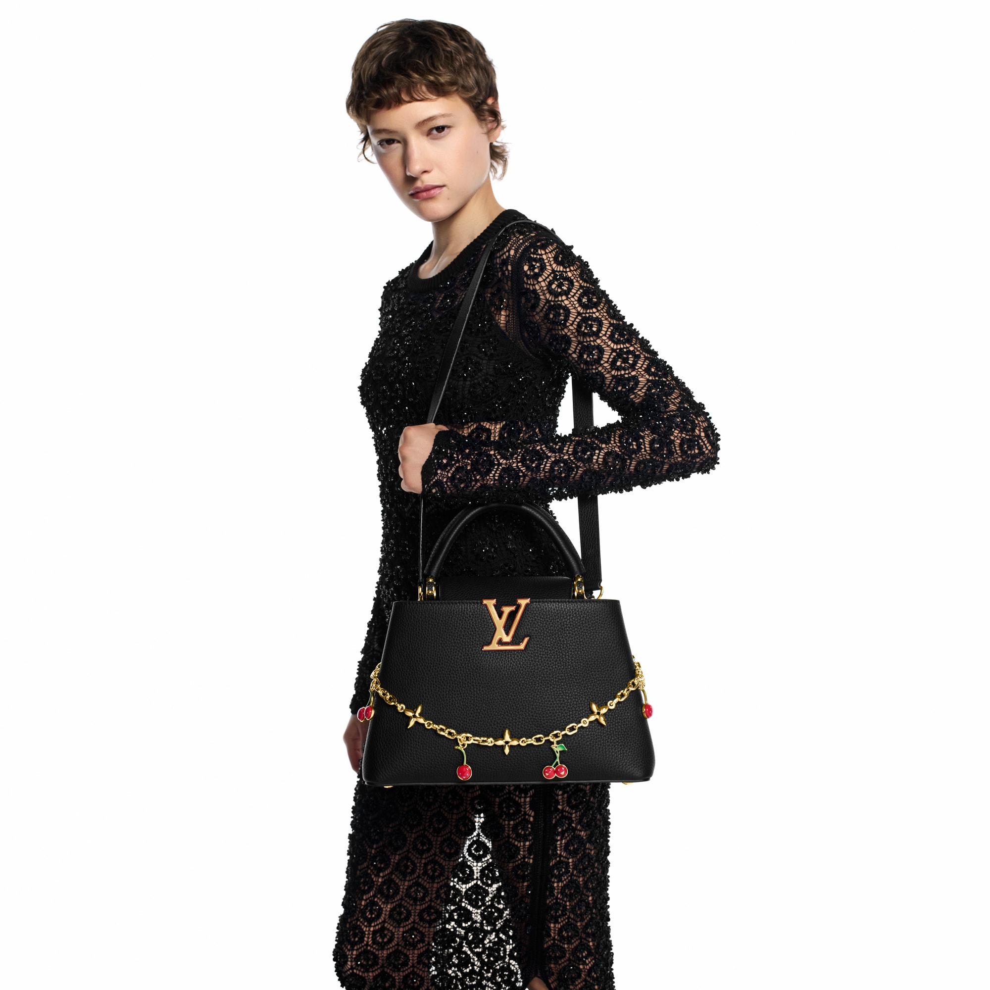 LV} - LVCapucines - LV女士时尚手袋 | 路易威登LOUIS VUITTON官网 (产品缩放)