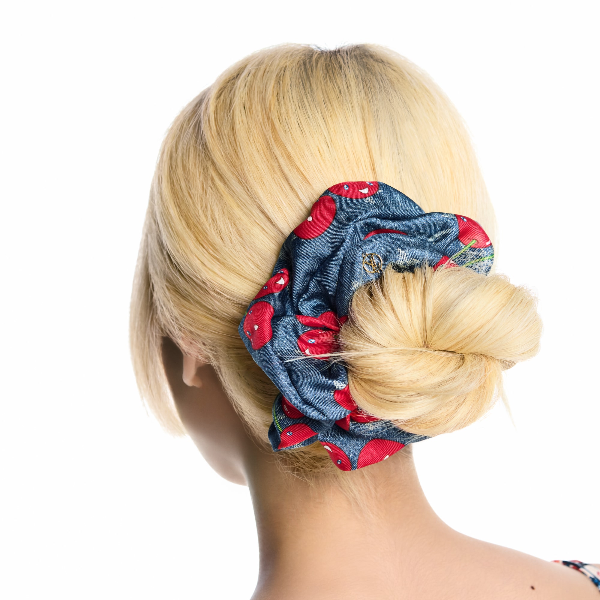 LV} - LVS00 - LV女士灵动配饰 | 路易威登LOUIS VUITTON官网 (产品缩放)